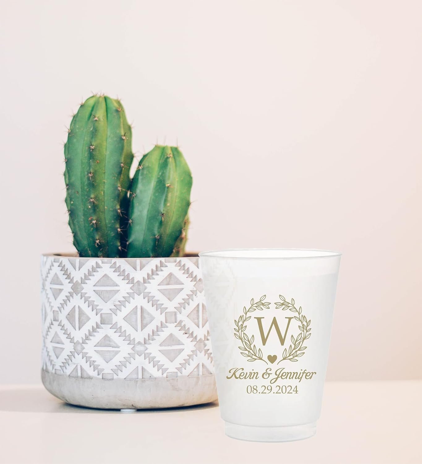 Großhandel Individuelles Logo 16oz Translucent Frosted Flex Cups für Hochzeiten, Jubiläen, Verlobungsfeiern, hervorragend langlebig und einfach entsorgbar, Hersteller BPA-frei, Eigenmarke verfügbar