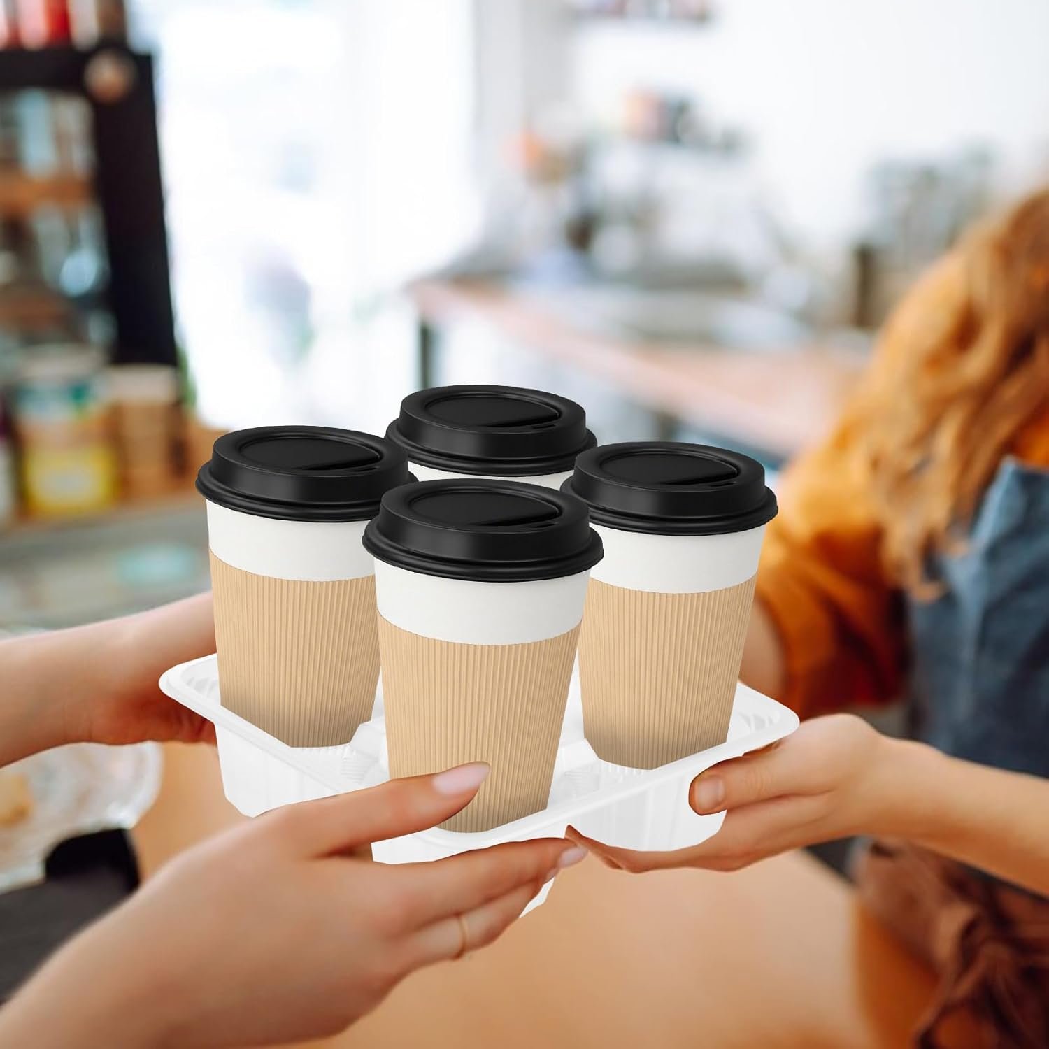 Großhandel 250PCS Einweg-Trinkträger für 4 Tassen, langlebiger PP Becherhalter für 8-32 oz Becher, OEM Drink Carrier für heiße und kalte Getränke, individuell bedruckter Kaffeebecherhalter für den Lieferservice, Weiß