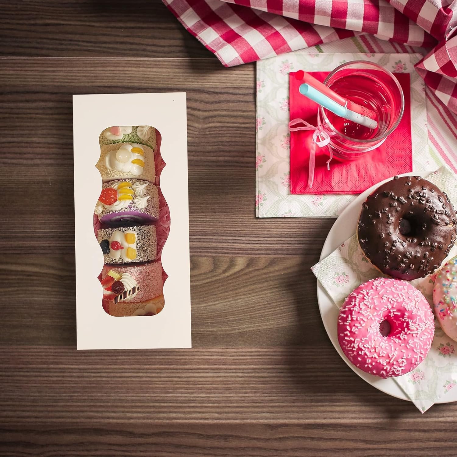 Großhandel 30 Stück 9x4x3,5 Zoll Cookie Boxen mit Fenster, individuell gestaltbare Brotboxen für Rollkuchen, Desserts, Muffins, Donuts, Süßigkeiten und Feingebäck, Hersteller von hochwertigen Verpackungen für Großmengen. Großhandel 30 Stück 9x4x3,5 Zoll Cookie Boxen mit Fenster, individuell gestaltbare Brotboxen für Rollkuchen, Desserts, Muffins, Donuts, Süßigkeiten und Feingebäck, Hersteller von hochwertigen Verpackungen für Großmengen.