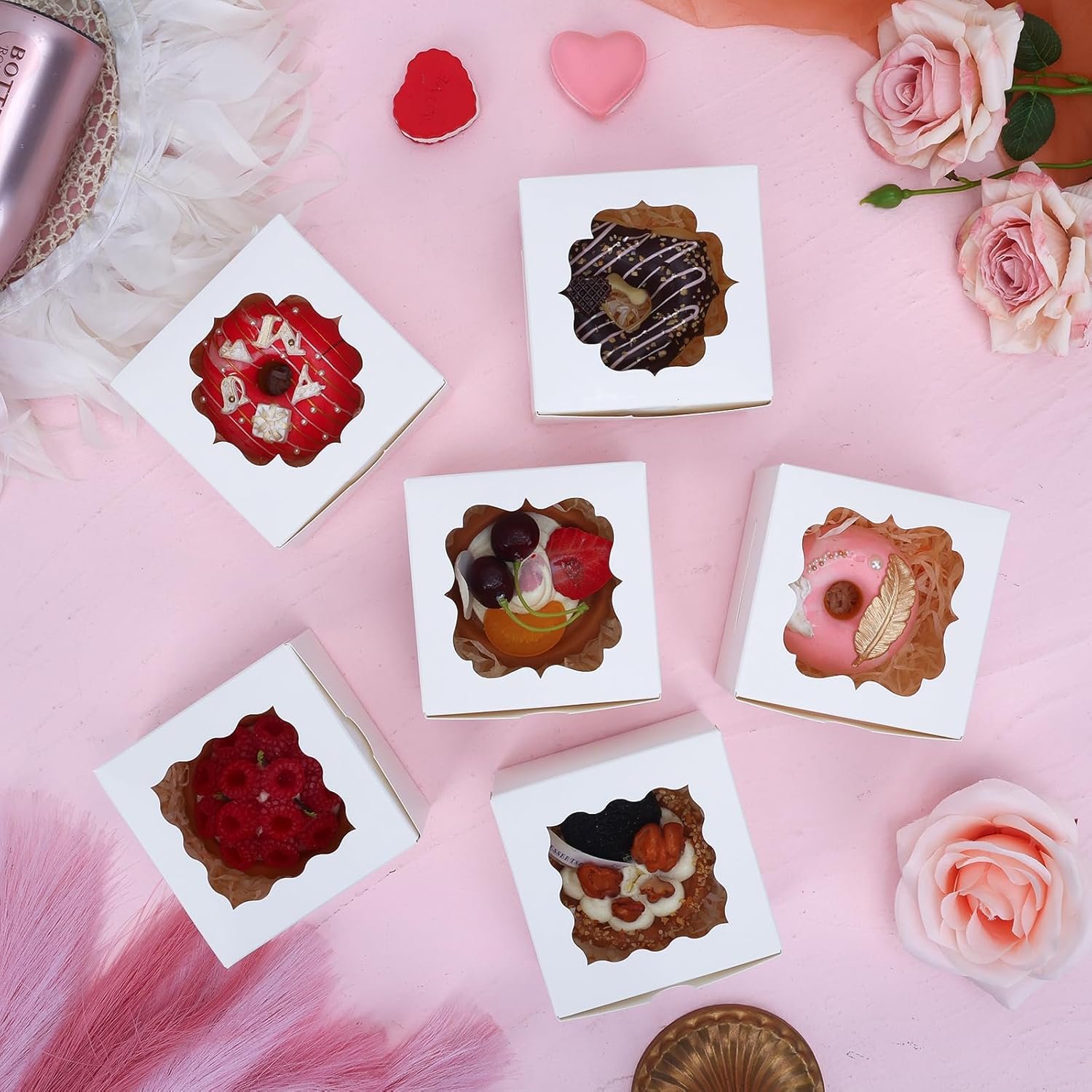 Großhandel 150 Stück weiße kleine Kuchenboxen mit Fenster, 4x4x2,5 Zoll kleine Bäckereiboxen für Kekse, Eigenmarke und Bulk-Verpackung für Desserts, Pralinen, Donuts und Partygeschenke, Hersteller Großhandel 150 Stück weiße kleine Kuchenboxen mit Fenster, 4x4x2,5 Zoll kleine Bäckereiboxen für Kekse, Eigenmarke und Bulk-Verpackung für Desserts, Pralinen, Donuts und Partygeschenke, Hersteller
