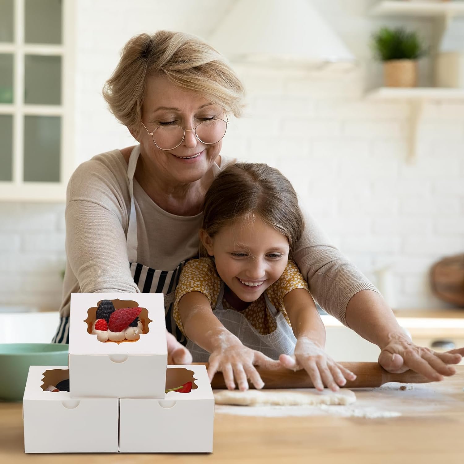 Großhandel 150 Stück weiße kleine Kuchenboxen mit Fenster, 4x4x2,5 Zoll kleine Bäckereiboxen für Kekse, Eigenmarke und Bulk-Verpackung für Desserts, Pralinen, Donuts und Partygeschenke, Hersteller Großhandel 150 Stück weiße kleine Kuchenboxen mit Fenster, 4x4x2,5 Zoll kleine Bäckereiboxen für Kekse, Eigenmarke und Bulk-Verpackung für Desserts, Pralinen, Donuts und Partygeschenke, Hersteller