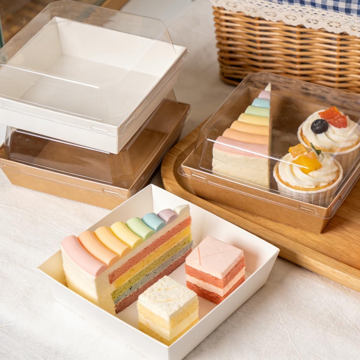 Großhandel 100er Pack Charcuterie Boxen mit klaren Lids - Eco-freundliche, tragbare und auslaufsichere Lebensmittelbehälter für verschiedene Köstlichkeiten - Hersteller mit individuellem Logo - 50 braune & 50 weiße (Rechteck) Großhandel 100er Pack Charcuterie Boxen mit klaren Lids - Eco-freundliche, tragbare und auslaufsichere Lebensmittelbehälter für verschiedene Köstlichkeiten - Hersteller mit individuellem Logo - 50 braune & 50 weiße (Rechteck)