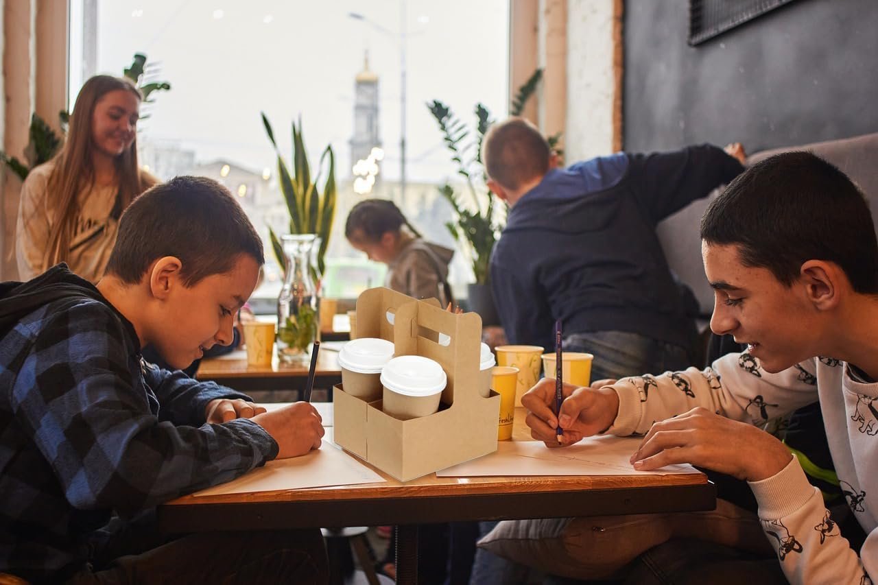 Großhandel 20er Pack Kraft Drink Träger mit Griffen, 2 Becher Einweg-Papierbecherhalter für heiße oder kalte Getränke, OEM für Takeout, Café und Restaurant Lebensmittellieferung, Bulk To-Go Kaffee Papierverpackung. Großhandel 20er Pack Kraft Drink Träger mit Griffen, 2 Becher Einweg-Papierbecherhalter für heiße oder kalte Getränke, OEM für Takeout, Café und Restaurant Lebensmittellieferung, Bulk To-Go Kaffee Papierverpackung.