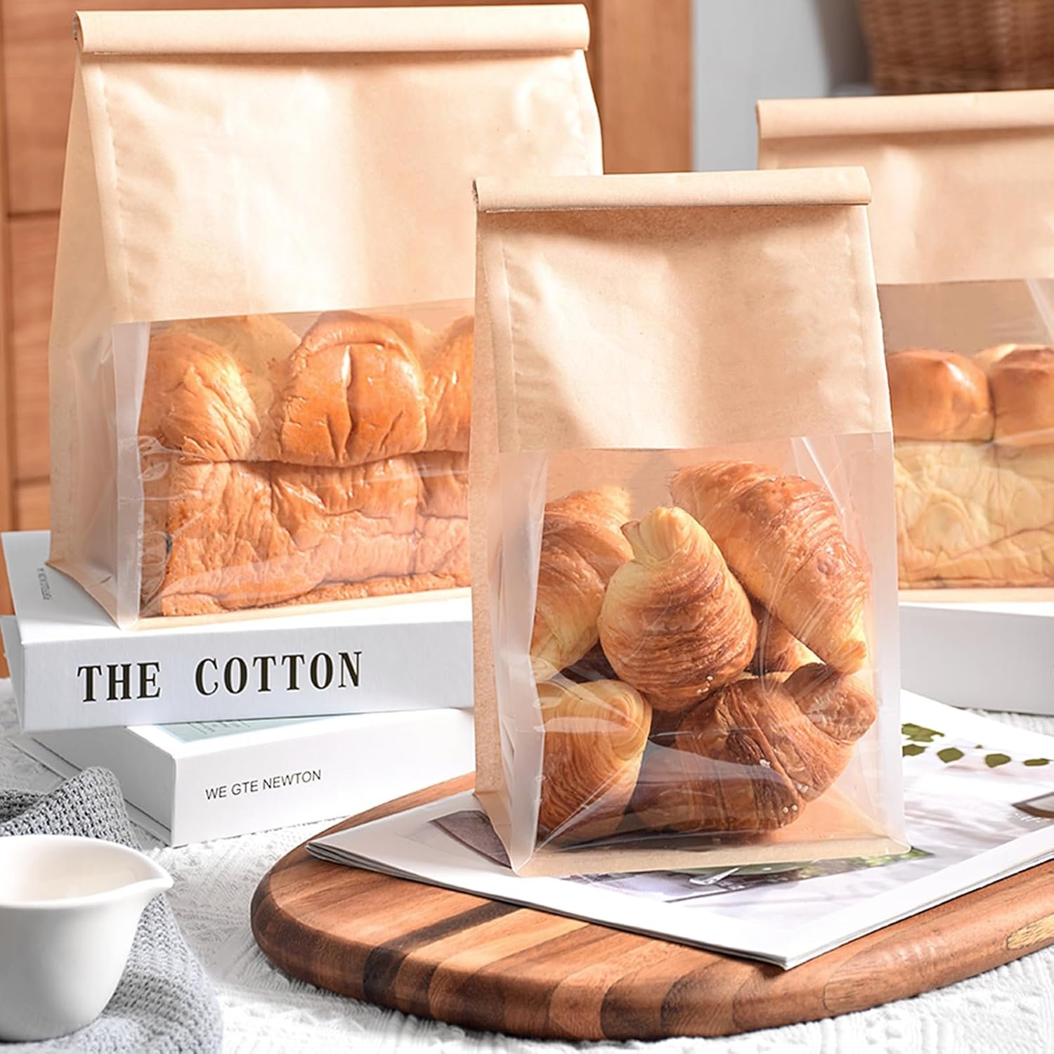 Großhandel 50 Stück Resealable Tüten mit Fenster für die Bäckerei, Hersteller von klaren Snack-Verpackungen für Cookies, Laib und Popcorn, individuelles Logo nach Kundenwunsch verfügbar.