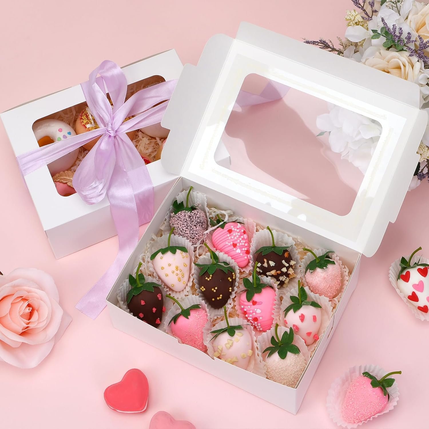 Großhandel 48 Stück Cookie Boxen mit Fenster 8x6x2,5 Zoll, für individuelle Logos und als OEM verfügbares Design, ideal für Leckereien, Schokolade, Erdbeeren, Bonbons, Muffins und Donuts.