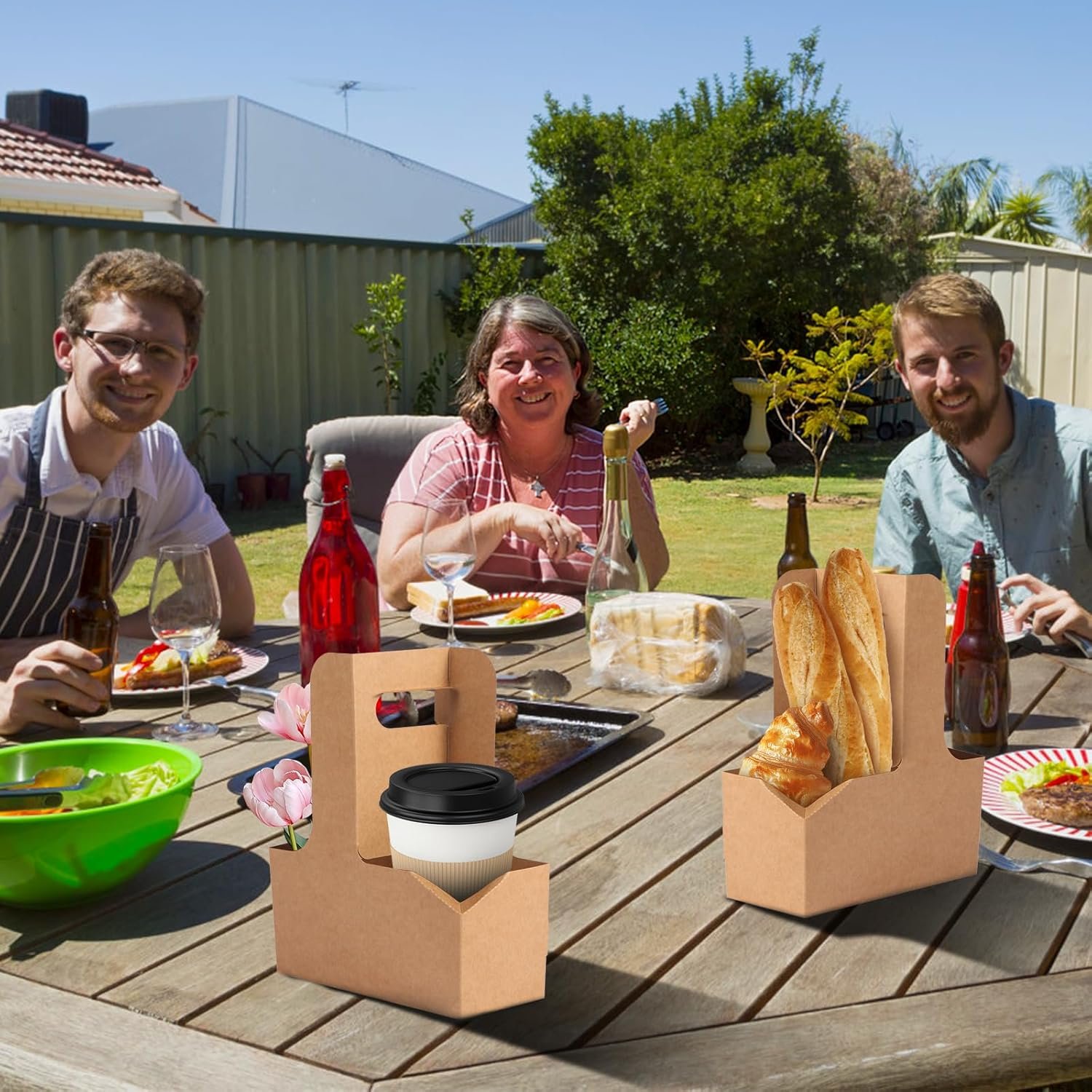 Großhandel 50 Stück 2-Becher Einweg Getränke-Träger mit Griff, Kraft-Papier-Tragbehälter für heiße oder kalte Getränke, förderlich für die Lieferung von Kaffee und Getränken, Individuelles Logo, OEM Verpackung im floralen Design Großhandel 50 Stück 2-Becher Einweg Getränke-Träger mit Griff, Kraft-Papier-Tragbehälter für heiße oder kalte Getränke, förderlich für die Lieferung von Kaffee und Getränken, Individuelles Logo, OEM Verpackung im floralen Design