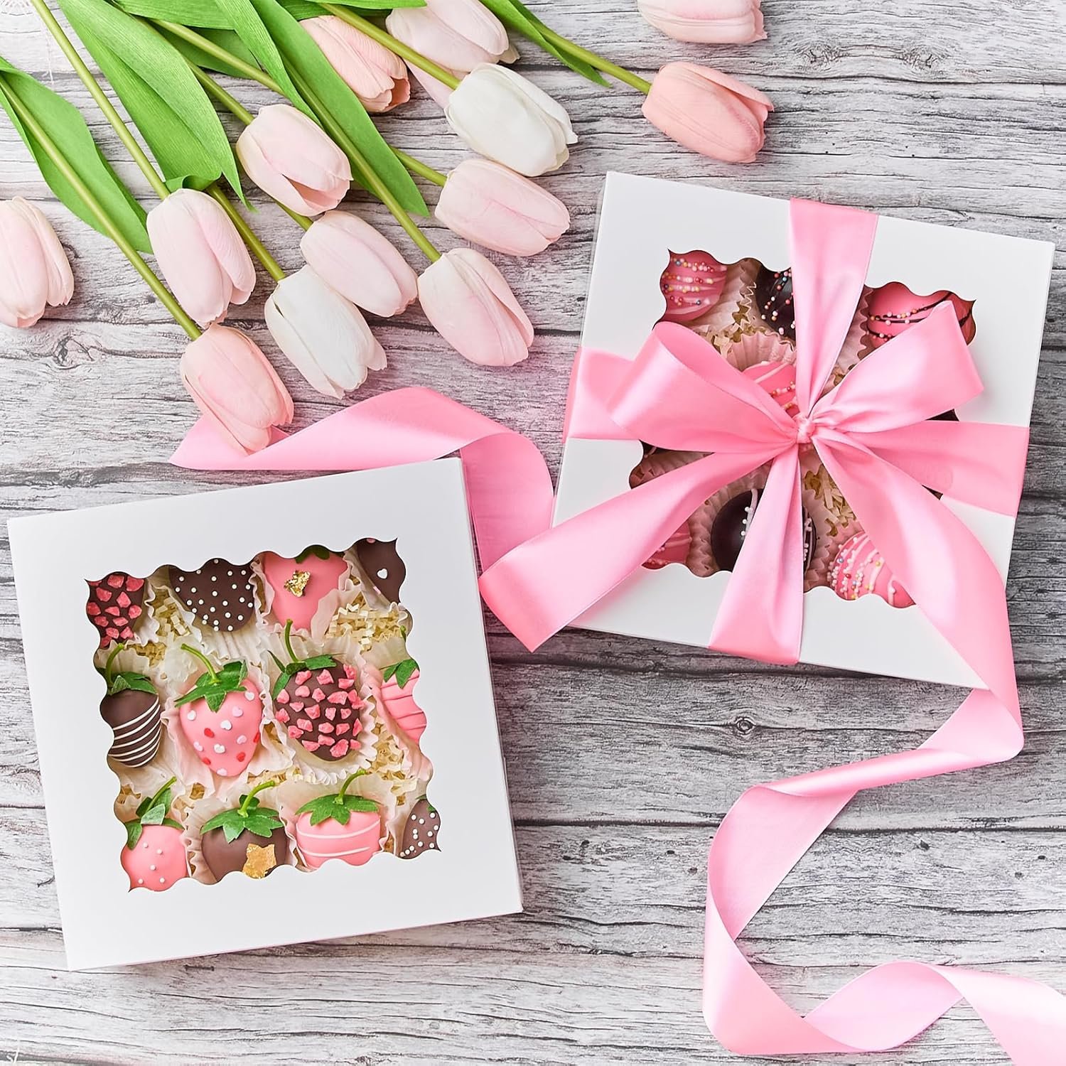 Großhandel für 20 Stück 8 x 8 x 2,5 Zoll Kuchenboxen mit Fenster, individuelle Logo Auto-Popup-Keksboxen, weiße Treat Boxen für Schokolade, Erdbeeren, Gebäck, Muffins, Donuts.