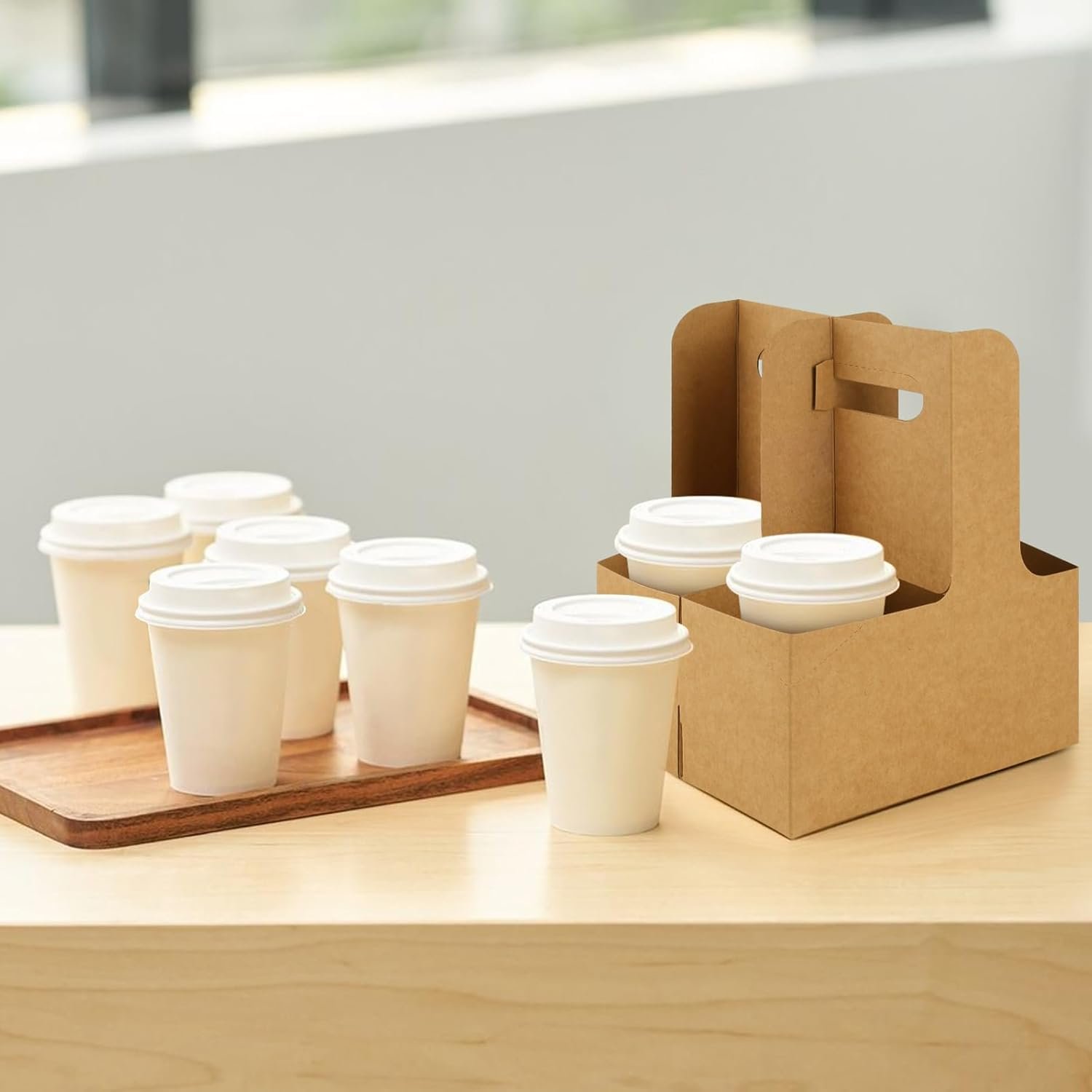 Großhandel 60 Stück brauner Kraftpapier-Träger für 2 Becher mit Griff – Faltbarer Becherhalter für heiße oder kalte Getränke, OEM Becherträger für Essenslieferungen, Bulk Getränketablett Großhandel 60 Stück brauner Kraftpapier-Träger für 2 Becher mit Griff – Faltbarer Becherhalter für heiße oder kalte Getränke, OEM Becherträger für Essenslieferungen, Bulk Getränketablett