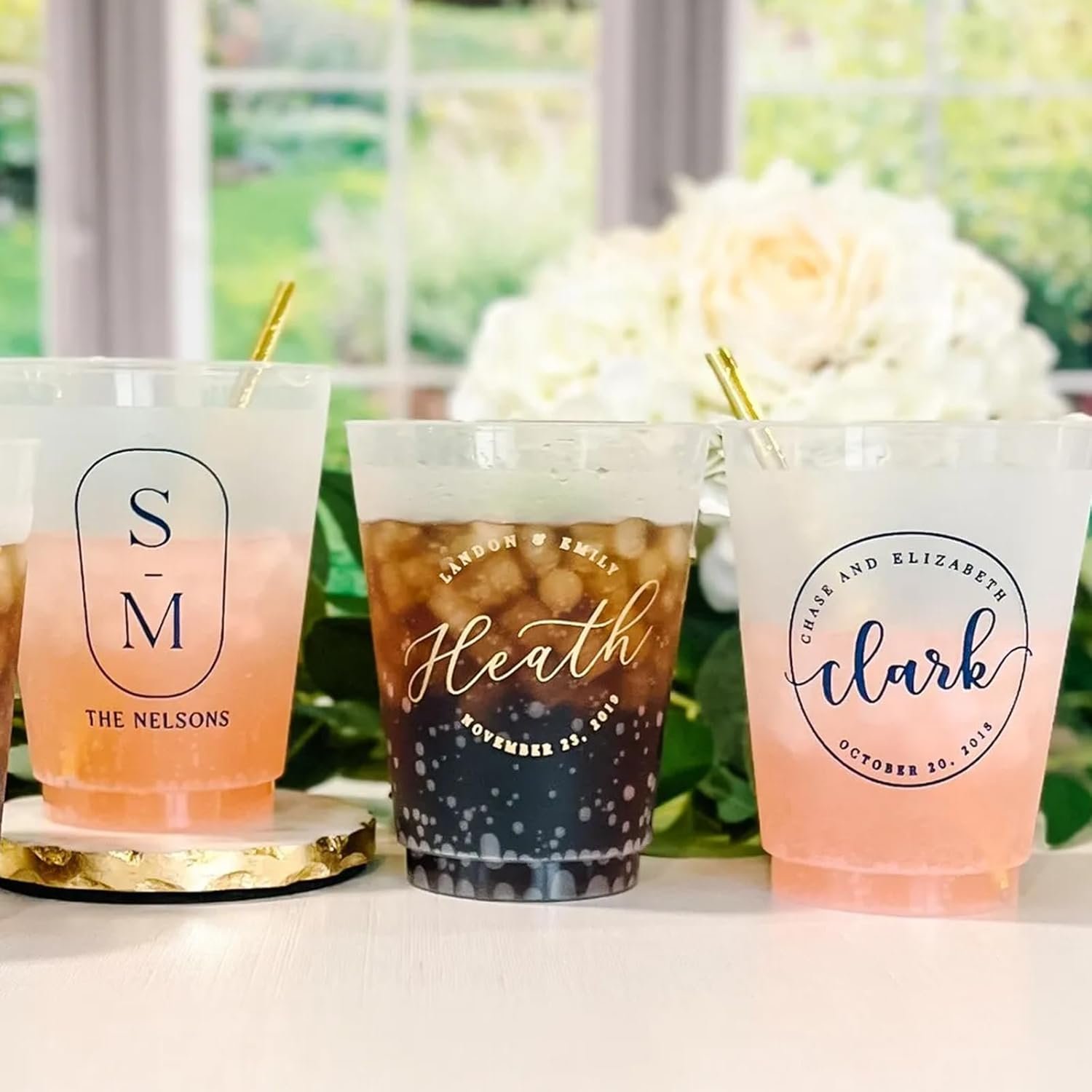 Großhandel 100 PCS Hochzeit Frosted Plastikbecher, Individuelles Logo, personalisierte Einwegbecher, Strandbecher Bulk, 12oz/16oz Cup (10oz), Hersteller von Hochzeitsbechern.