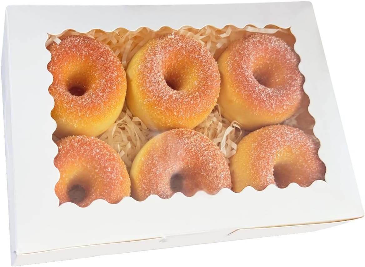 Großhandel 50 Stück weiße Cookie Box mit Fenster 9x6x2,5 Zoll für die Verpackung von Macarons, individuelles Logo, OEM verfügbar.