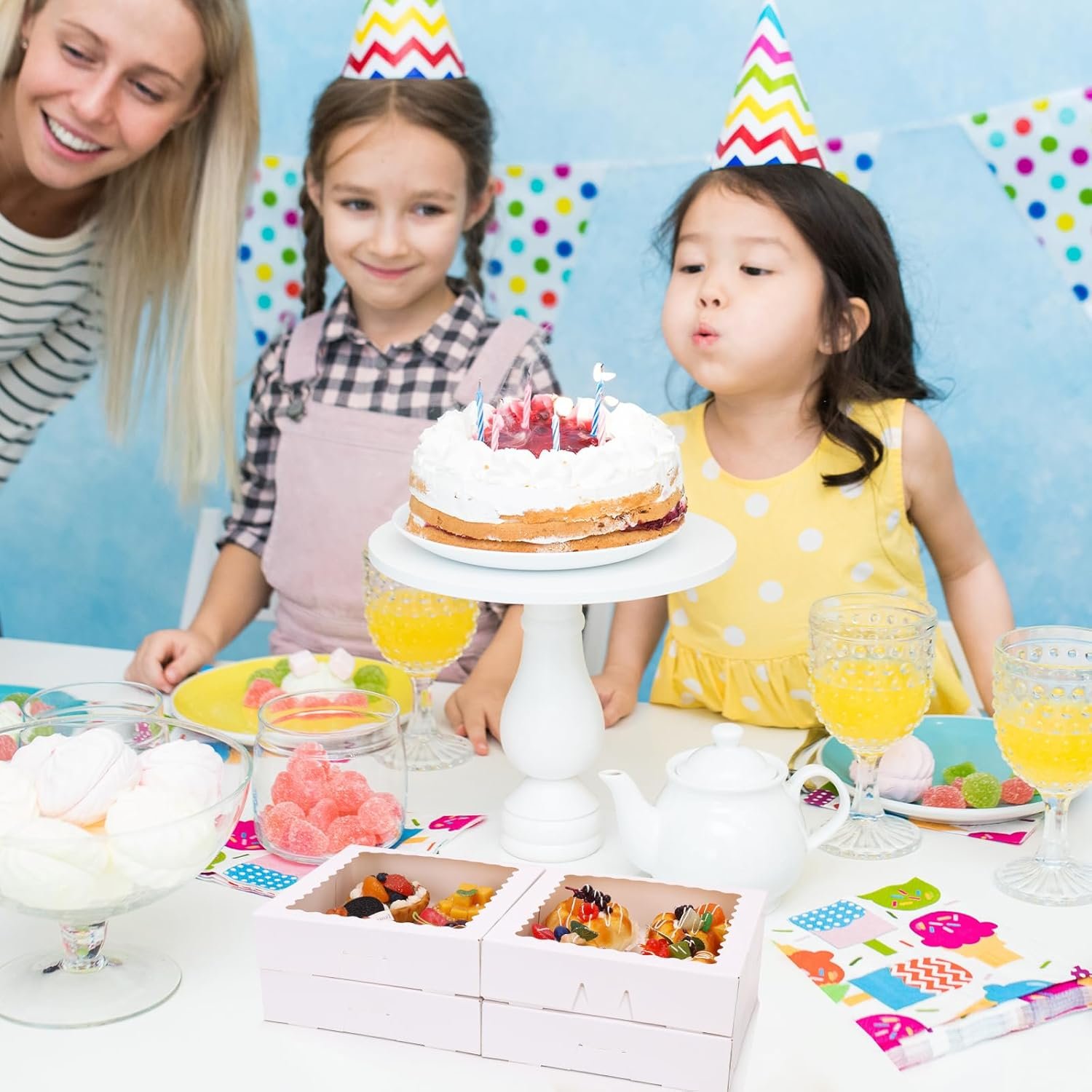 Großhandel 12 Stück 8x8x2 Zoll Auto-Popup-Kekse mit Fenster, weiße Verpackungen für Schokolade, Erdbeeren, Donuts, Desserts, Gebäck, Individuelles Logo, Hersteller für Großmenge. Großhandel 12 Stück 8x8x2 Zoll Auto-Popup-Kekse mit Fenster, weiße Verpackungen für Schokolade, Erdbeeren, Donuts, Desserts, Gebäck, Individuelles Logo, Hersteller für Großmenge.