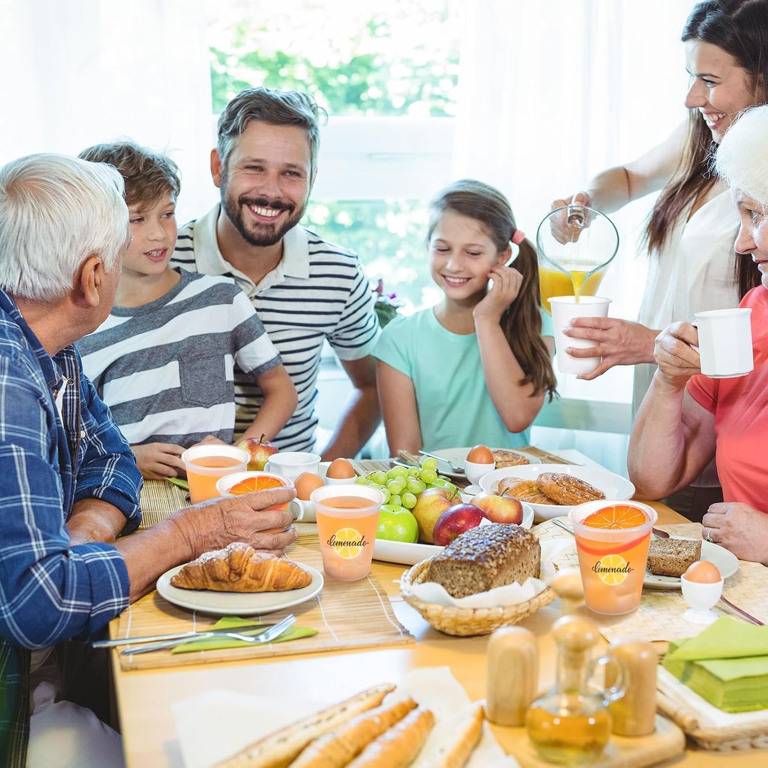 Großhandel 100 Stück 12 oz klare, frostige Kunststoffbecher für Hochzeiten, Stadien und Veranstaltungen, Hersteller von individuellen Logo-Getränkebechern, OEM Einweg-Party-Tumblers in Bulk für Hochzeiten und Marketing.