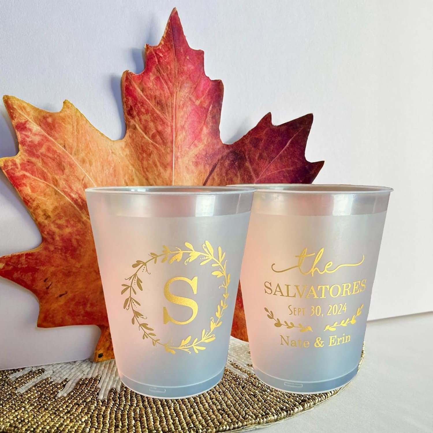 Großhandel: 100 Stück individuelle Frosted bruchsichere Becher, 7/12/16oz personalisierte Einwegbecher für Hochzeiten, Brautpartys und moderne Feiern, wiederverwendbare Kunststoffbecher mit eigenem Design vom Hersteller.