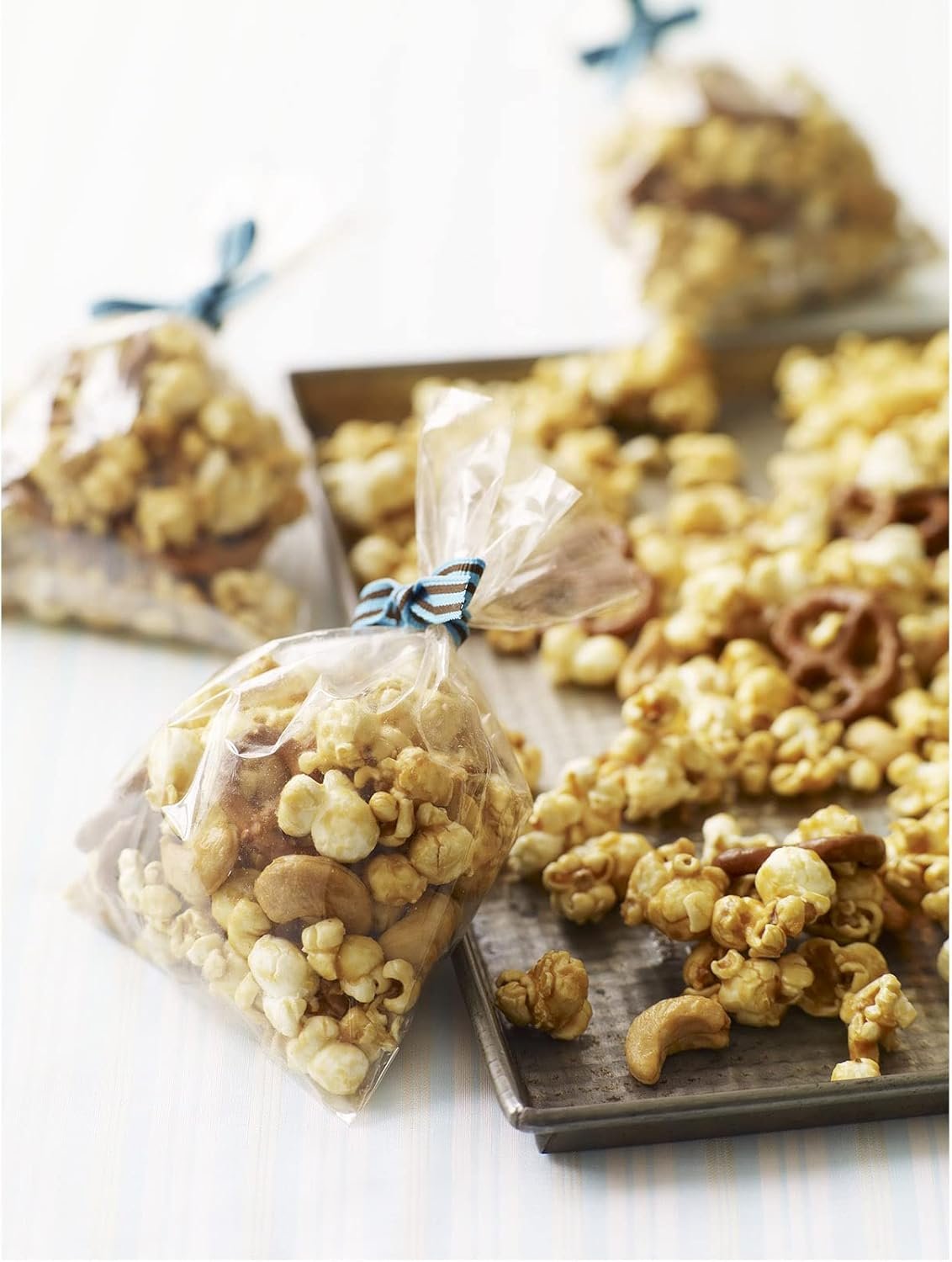 Großhandel Cello Cellophane 4x6 Zoll Geschenkbeutel 200 Stück OPP Kunststoff klare Treat Bags mit 200 Drahtbindern für Verpackung von Süßigkeiten, Desserts, Bäckerei, Schokolade, Partymitbringsel, Individuelles Logo, Hersteller.