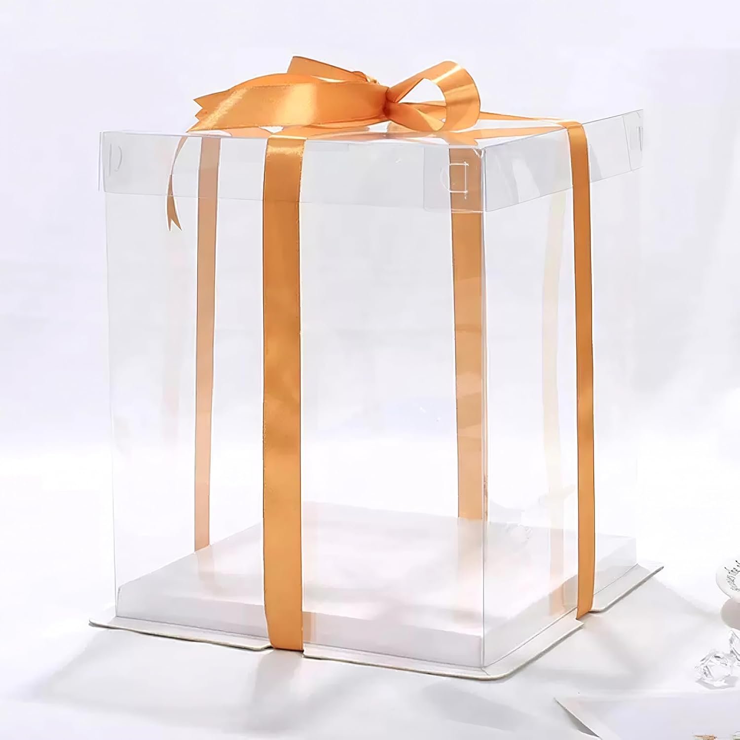 Großhandel 5er-Set 10-Zoll quadratische Cake Box (10'x10'x9' Zoll) für ganze Kuchen mit eleganter transparenter Box und Seidenband, inklusive weißer Kunststoffbasis – Individuelles Logo für Backwaren und Feiern, OEM Hersteller. Großhandel 5er-Set 10-Zoll quadratische Cake Box (10'x10'x9' Zoll) für ganze Kuchen mit eleganter transparenter Box und Seidenband, inklusive weißer Kunststoffbasis – Individuelles Logo für Backwaren und Feiern, OEM Hersteller.