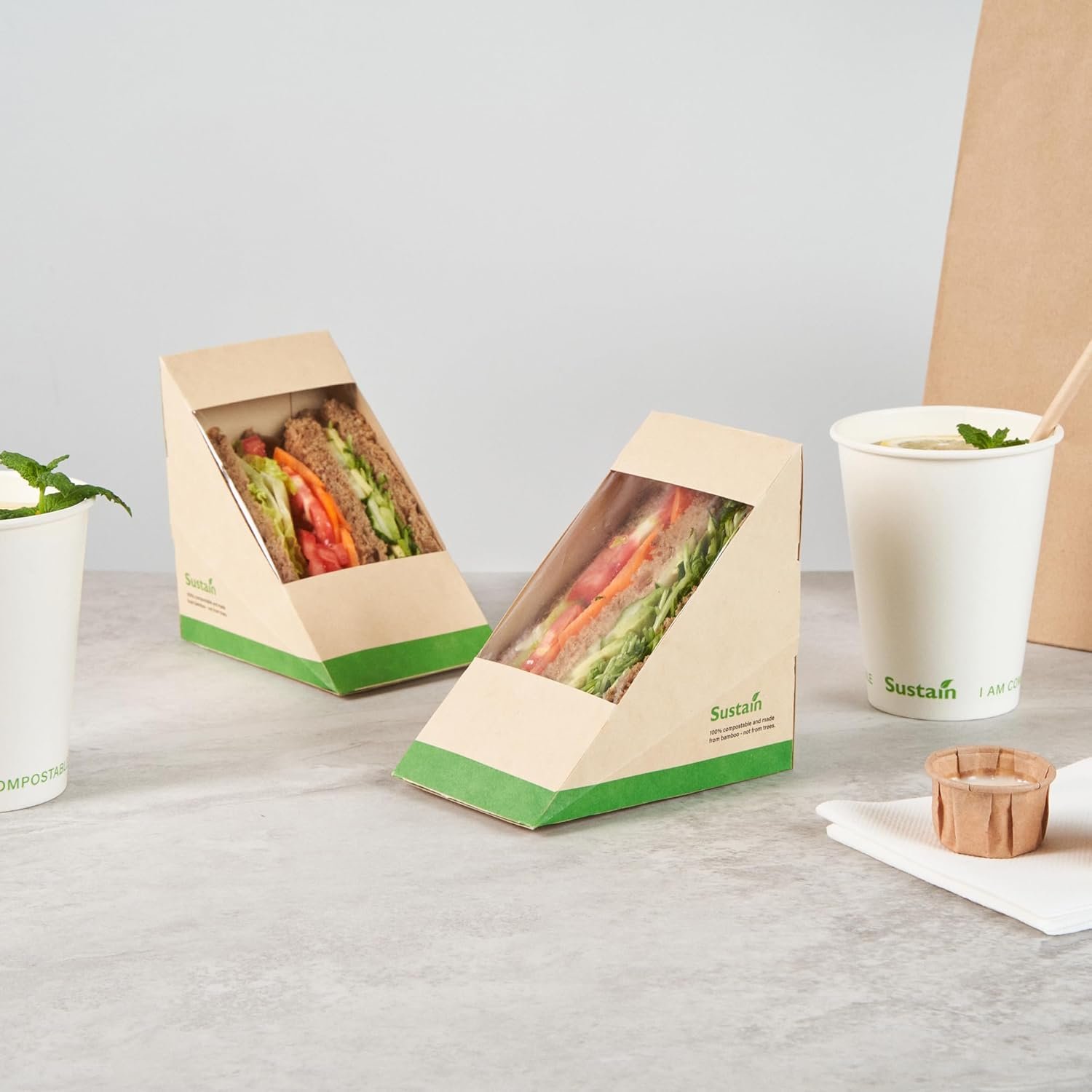 Großhandel Papier Sandwichboxen mit klarem Fenster, 50 Stück à 4,8 x 4,8 x 3,2 Zoll, ideal für Cafés und Take-away-Mahlzeiten, individuell mit Ihrem Logo, von zuverlässigen Herstellern, lecksicher in Kraftpapier. Großhandel Papier Sandwichboxen mit klarem Fenster, 50 Stück à 4,8 x 4,8 x 3,2 Zoll, ideal für Cafés und Take-away-Mahlzeiten, individuell mit Ihrem Logo, von zuverlässigen Herstellern, lecksicher in Kraftpapier.