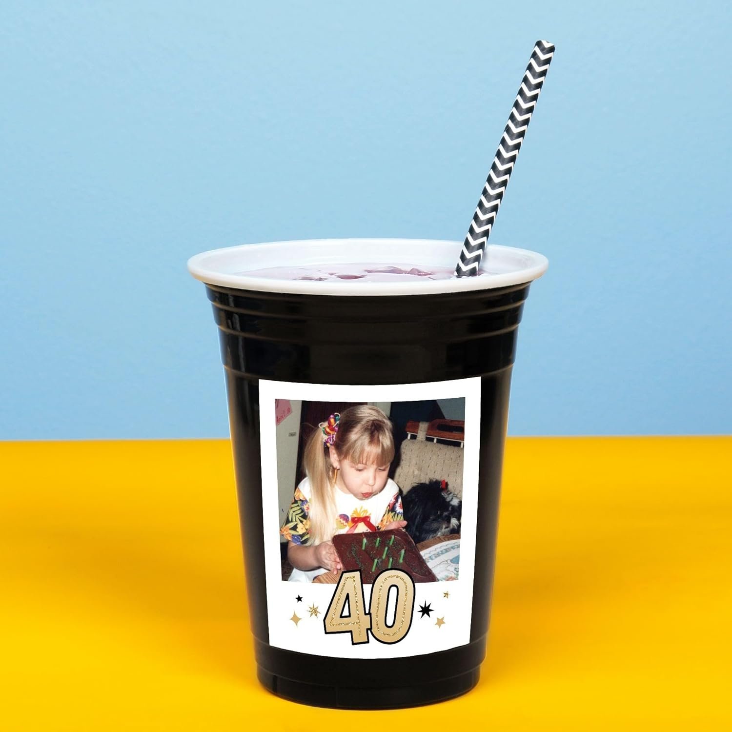 Großhandel 16oz Einwegbecher für den 40. Geburtstag, Individuelles Logo mit personalisierten Fotoaufklebern, lustige Tischdekoration für Meilenstein-Geburtstagsfeiern - 16er Pack, vom Hersteller. Großhandel 16oz Einwegbecher für den 40. Geburtstag, Individuelles Logo mit personalisierten Fotoaufklebern, lustige Tischdekoration für Meilenstein-Geburtstagsfeiern - 16er Pack, vom Hersteller.