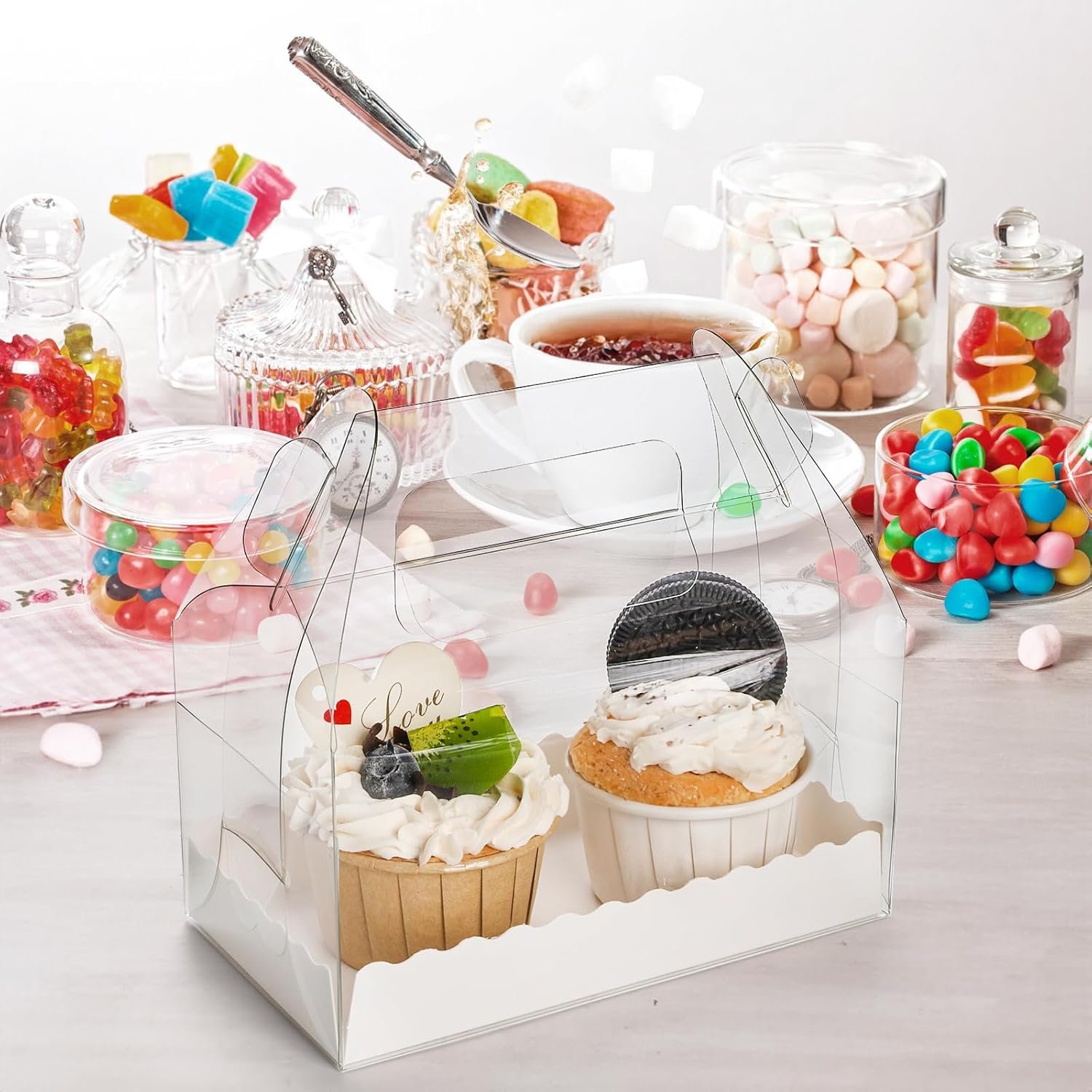Großhandel 40er Packung klare Gabel Geschenkboxen, Dessertbehälter für Geburtstagsfeiern, Hochzeiten und Babypartys, mit individuellem Logo, 6,4''L x 3,5''B x 3,3''H, von zuverlässigem Hersteller, ideal für süße Leckereien in Großmenge.