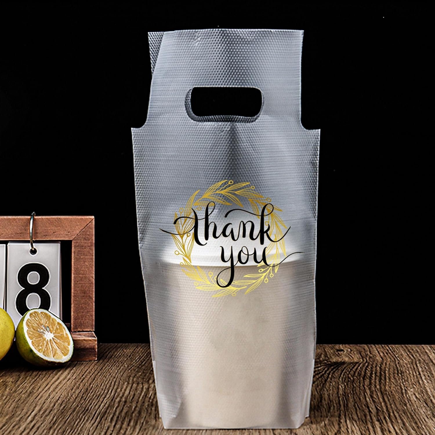 Großhandel 200 Stück Trinkbeutel für Getränke 11 x 6,3 Inch, Hersteller von transparenten Kunststoffverpackungen mit individuellem Logo für Kaffee, Saft und Milchtee zum Mitnehmen.