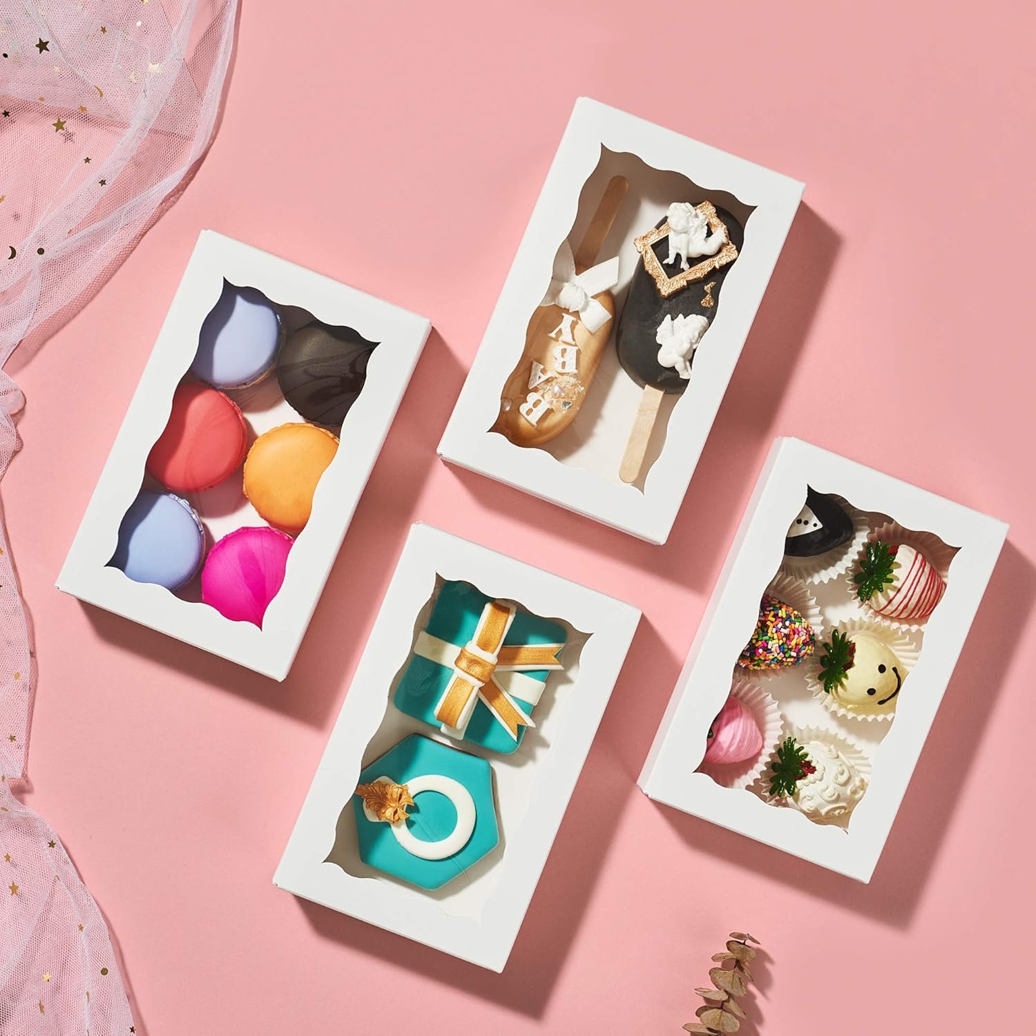 Großhandel 50er Pack DIY Zusammenbau Weiß 7 x 4 3/8 x 1½ Zoll Keksboxen mit Fenster für Macarons, Eigenmarke Verpackung für Pralinen und Kuchen. Hersteller für Backbedarf im Bulk. Großhandel 50er Pack DIY Zusammenbau Weiß 7 x 4 3/8 x 1½ Zoll Keksboxen mit Fenster für Macarons, Eigenmarke Verpackung für Pralinen und Kuchen. Hersteller für Backbedarf im Bulk.