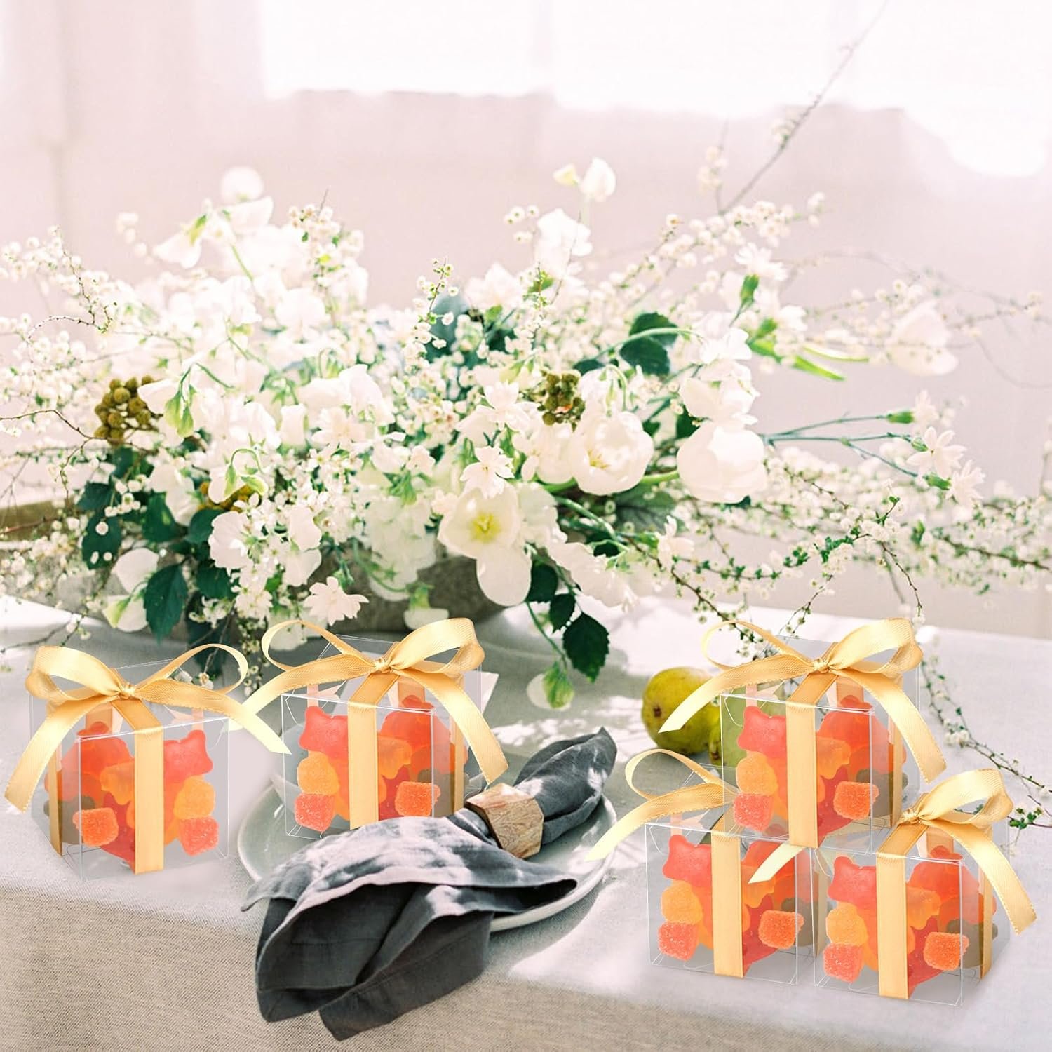 Großhandel 50 Stück klare Geschenkboxen 2x2x2 Zoll mit goldenen Bändern, individuelle Logos, Hersteller von Macrame-Boxen für Hochzeitsfeiern, Babypartys, Weihnachten. OEM Geschenkboxen in Großmenge verfügbar. Großhandel 50 Stück klare Geschenkboxen 2x2x2 Zoll mit goldenen Bändern, individuelle Logos, Hersteller von Macrame-Boxen für Hochzeitsfeiern, Babypartys, Weihnachten. OEM Geschenkboxen in Großmenge verfügbar.