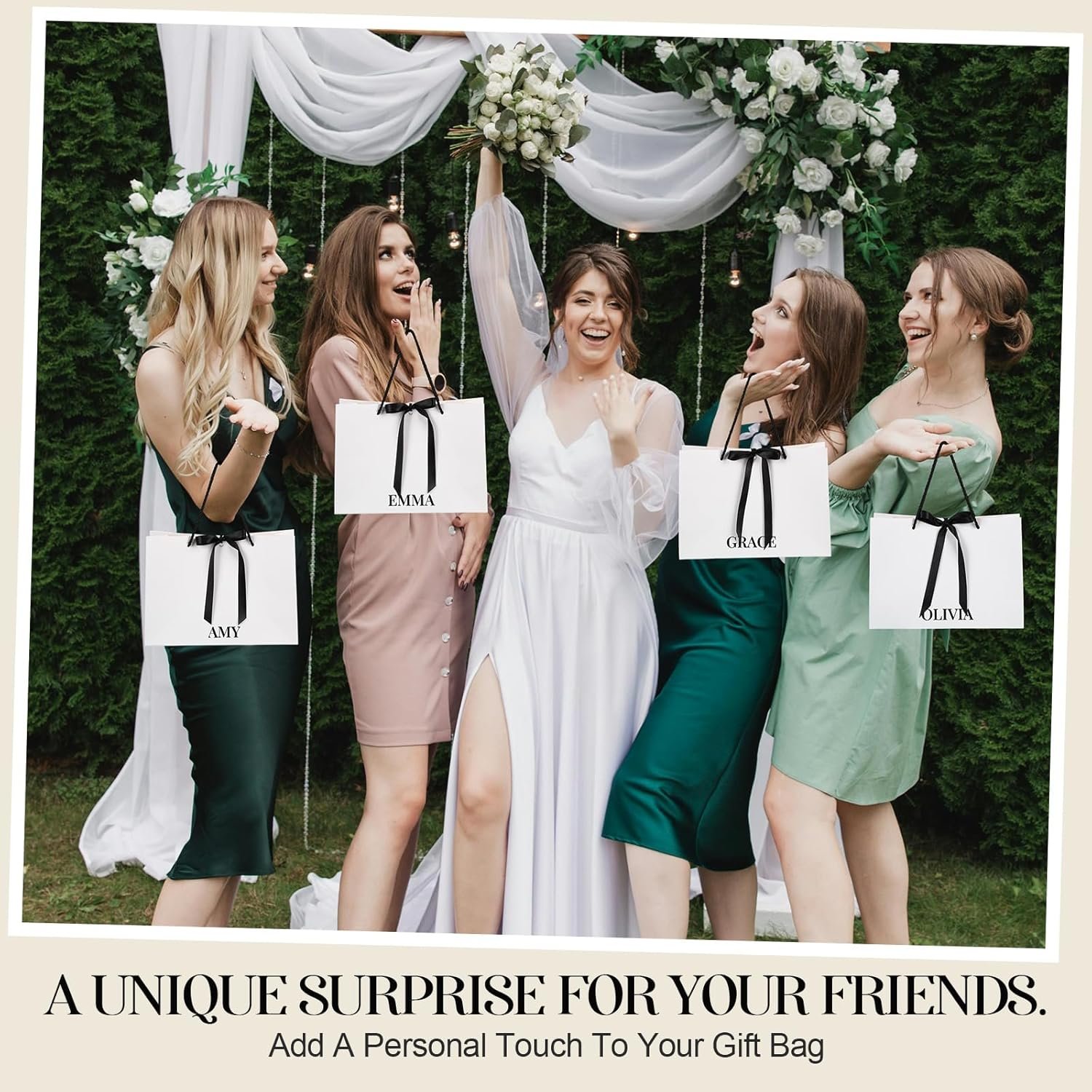 Großhandel Set aus 8 personalisierten Papiertüten für Brautjungfern mit Schleifen Name Aufkleber 11x8 Zoll, hergestellt von einem zuverlässigen Hersteller, ideale Hochzeitsgeschenke für Hochzeit, Brautdusche, Verlobung und Geburtstagsfeiern.