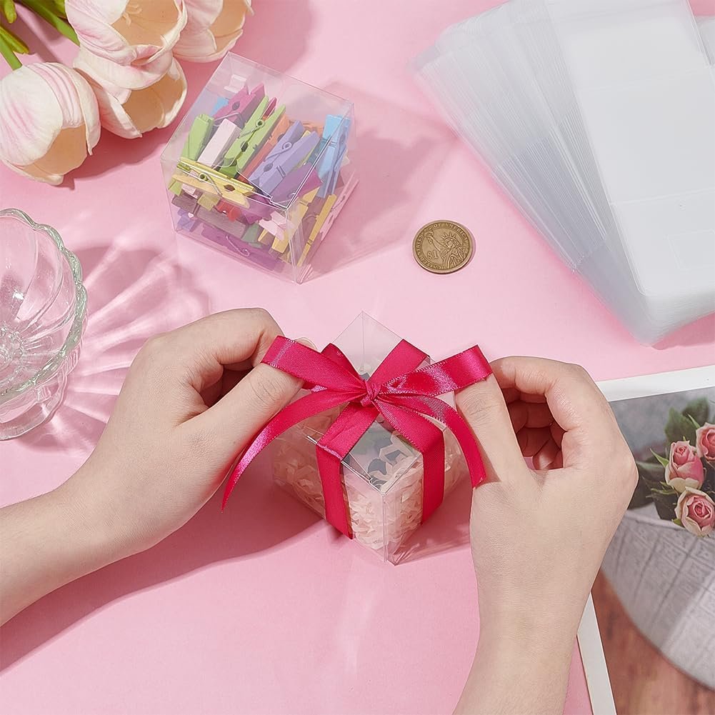Großhandel 60 Stück transparente Kunststoff Geschenkboxen 2.4x2.4x2.4 Zoll für Süßigkeiten, Schokolade und Desserts, individuell bedruckbare Verpackungen für Hochzeiten, Partys, Halloween und Weihnachten, Hersteller von festlichen Geschenkverpackungen, OEM Optionen verfügbar. Großhandel 60 Stück transparente Kunststoff Geschenkboxen 2.4x2.4x2.4 Zoll für Süßigkeiten, Schokolade und Desserts, individuell bedruckbare Verpackungen für Hochzeiten, Partys, Halloween und Weihnachten, Hersteller von festlichen Geschenkverpackungen, OEM Optionen verfügbar.