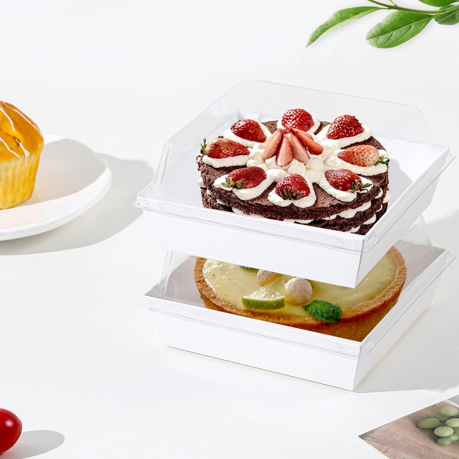 Großhandel 100 Pack kleine Charcuterie Boxen mit klarem Deckel, 5 Zoll Cookie Boxen für Sandwich, Sushi, Backwaren, Dessert, Kuchenstück, Erdbeeren - Individuelles Logo, Hersteller, Bulk