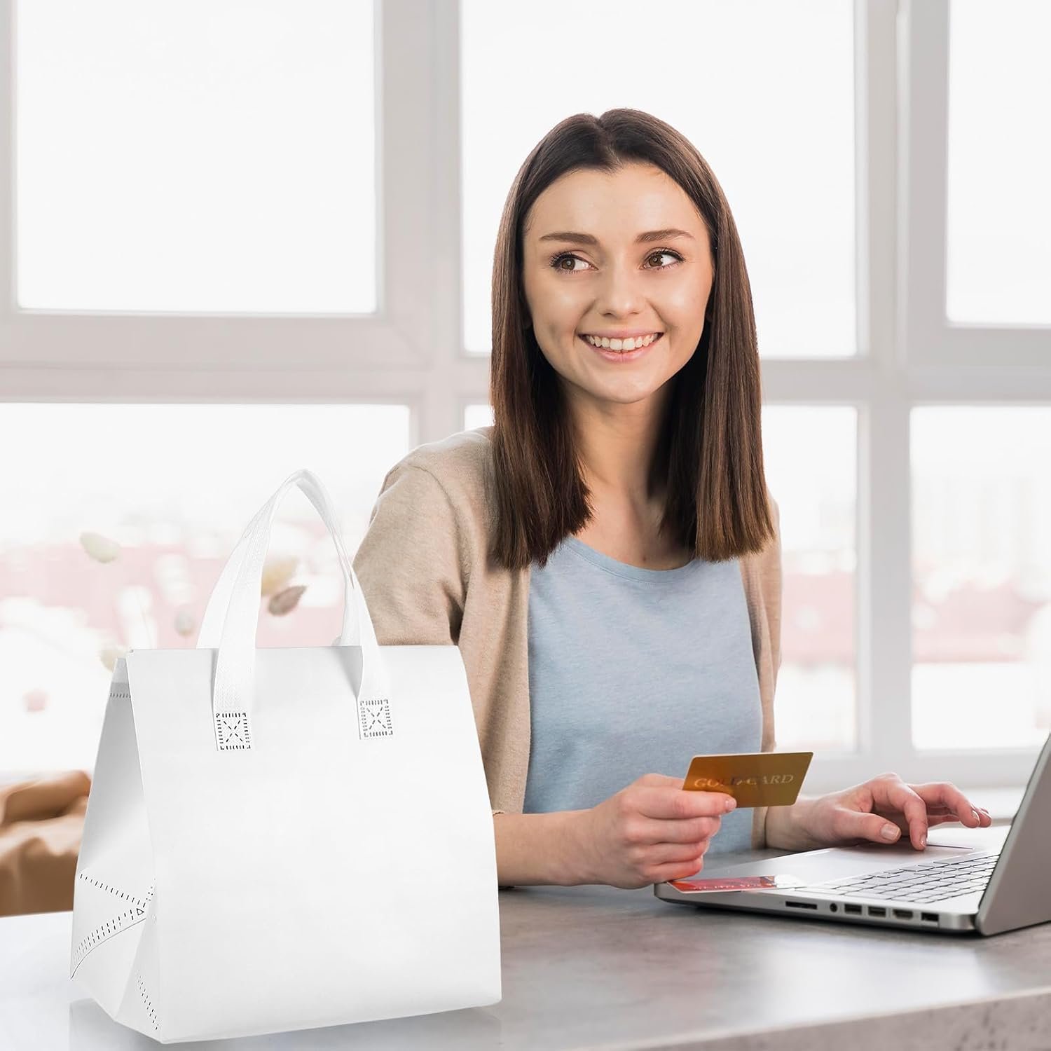 Großhandel 20er Pack isolierte Take Away Taschen für heiße und kalte Speisen, perfekte Lösung für Catering, Restaurant und Lebensmittelgeschäft (9,4 x 5,9 x 9,4 Zoll, weiß) mit individuellem Logo vom Hersteller.