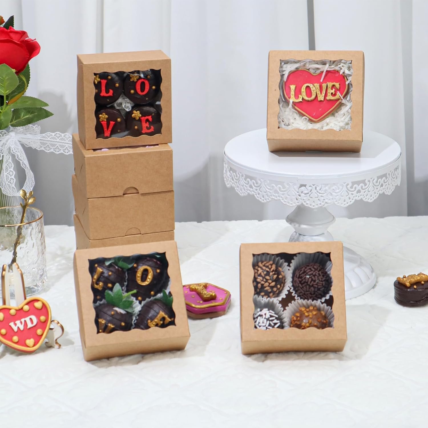 Großhandel 50 Stück 4x4x2 Zoll lebensmittelsichere braune Bäckereikartons - Vielseitige Verpackung für Gebäck, Pralinen und Hochzeitsgeschenke mit individuellem Logo für Kuchen, Torten und Zimtschnecken von Ihrem Hersteller.