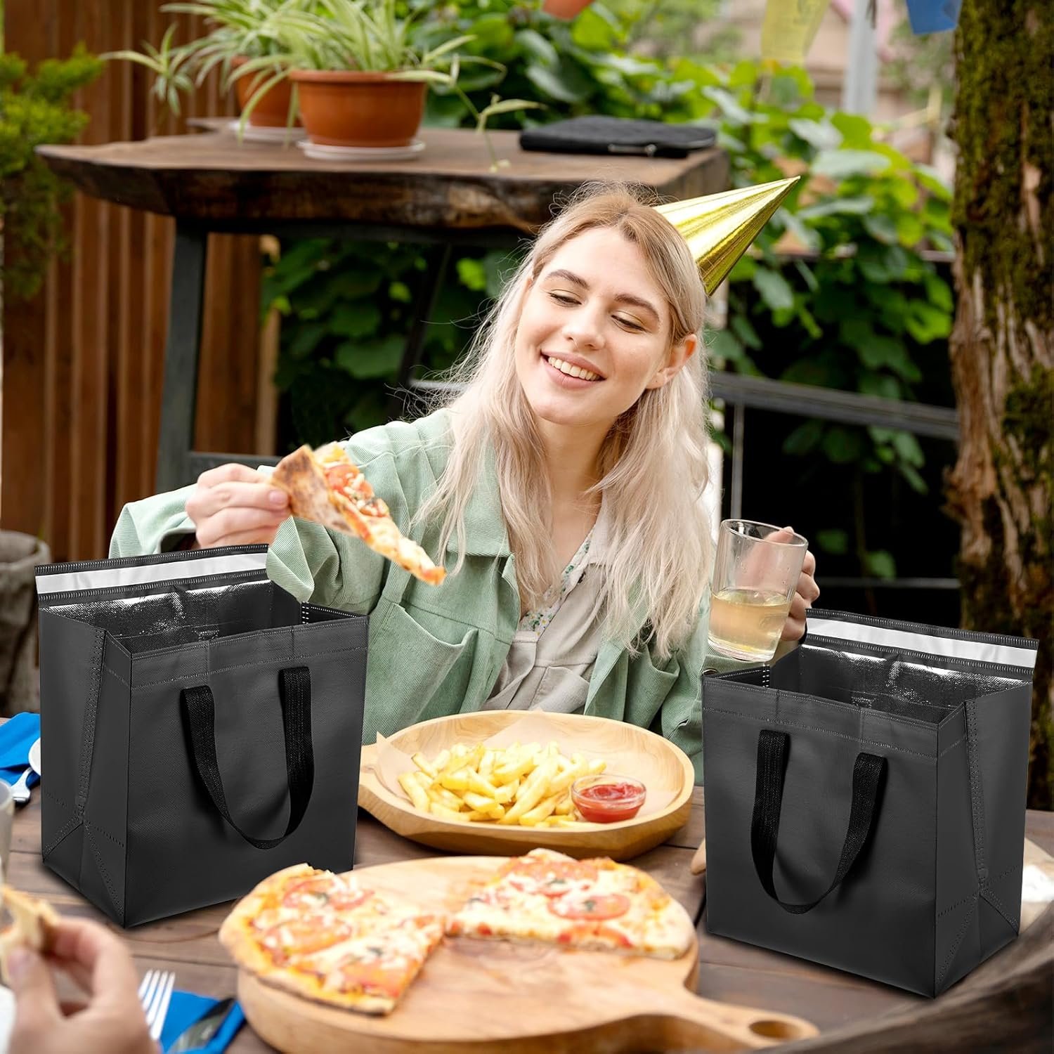 Großhandel 20 Stück isolierte Take Away Taschen für Catering, thermalisolierend für heiße und kalte Speisen, perfekt für Kaffee, Milch, Tee, frische Meeresfrüchte und Pizza-Lieferung, Made for Restaurants und Lebensmittelmärkte (9.4 x 5.9 x 9.4 Zoll, Schwarz) mit individuell gestaltbarem Logo durch Hersteller. Großhandel 20 Stück isolierte Take Away Taschen für Catering, thermalisolierend für heiße und kalte Speisen, perfekt für Kaffee, Milch, Tee, frische Meeresfrüchte und Pizza-Lieferung, Made for Restaurants und Lebensmittelmärkte (9.4 x 5.9 x 9.4 Zoll, Schwarz) mit individuell gestaltbarem Logo durch Hersteller.