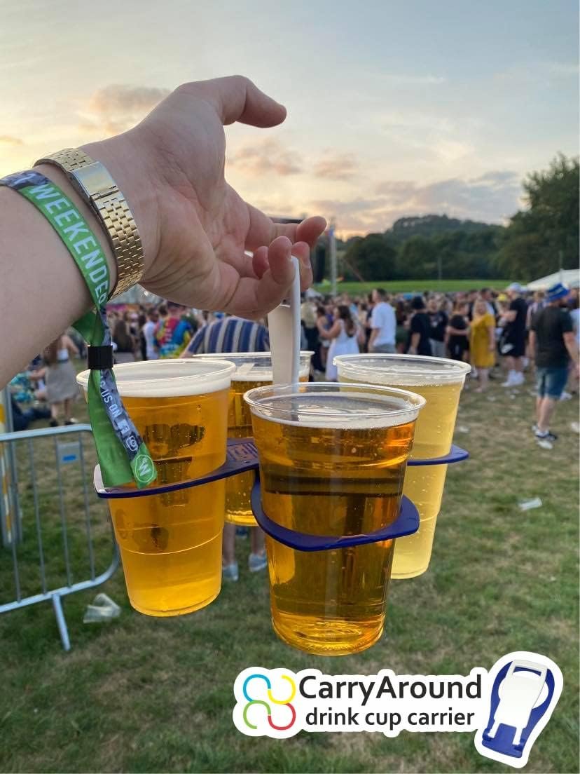 Großhandel Robuste faltbare Becherträger für 2, 3 und 4 Tassen - Individuelles Logo, praktischer und wiederverwendbarer Halter für heiße Getränke, ideal für Festivals, Sportveranstaltungen und Partys - Hersteller für flexible Lösungen in der Gastronomie und im Catering Großhandel Robuste faltbare Becherträger für 2, 3 und 4 Tassen - Individuelles Logo, praktischer und wiederverwendbarer Halter für heiße Getränke, ideal für Festivals, Sportveranstaltungen und Partys - Hersteller für flexible Lösungen in der Gastronomie und im Catering