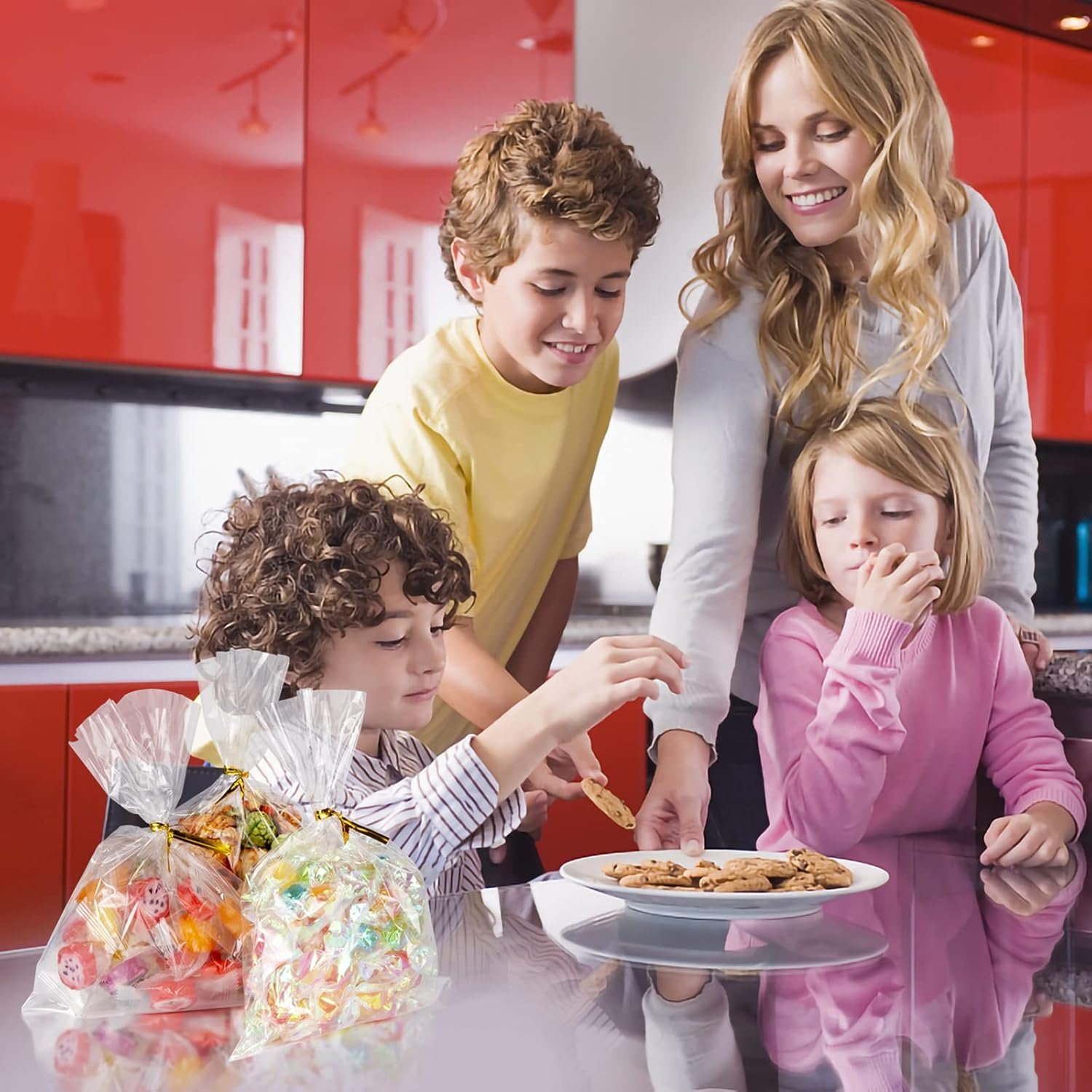 Großhandel Cellophanbeutel 450 Stück 4X6 Geschenktüten mit Bindebändern klare Plastiktüten für Verpackung Partygeschenke Cookies Süßigkeiten Backwaren Weihnachten Valentinstag Ostern Individuelles Logo OEM