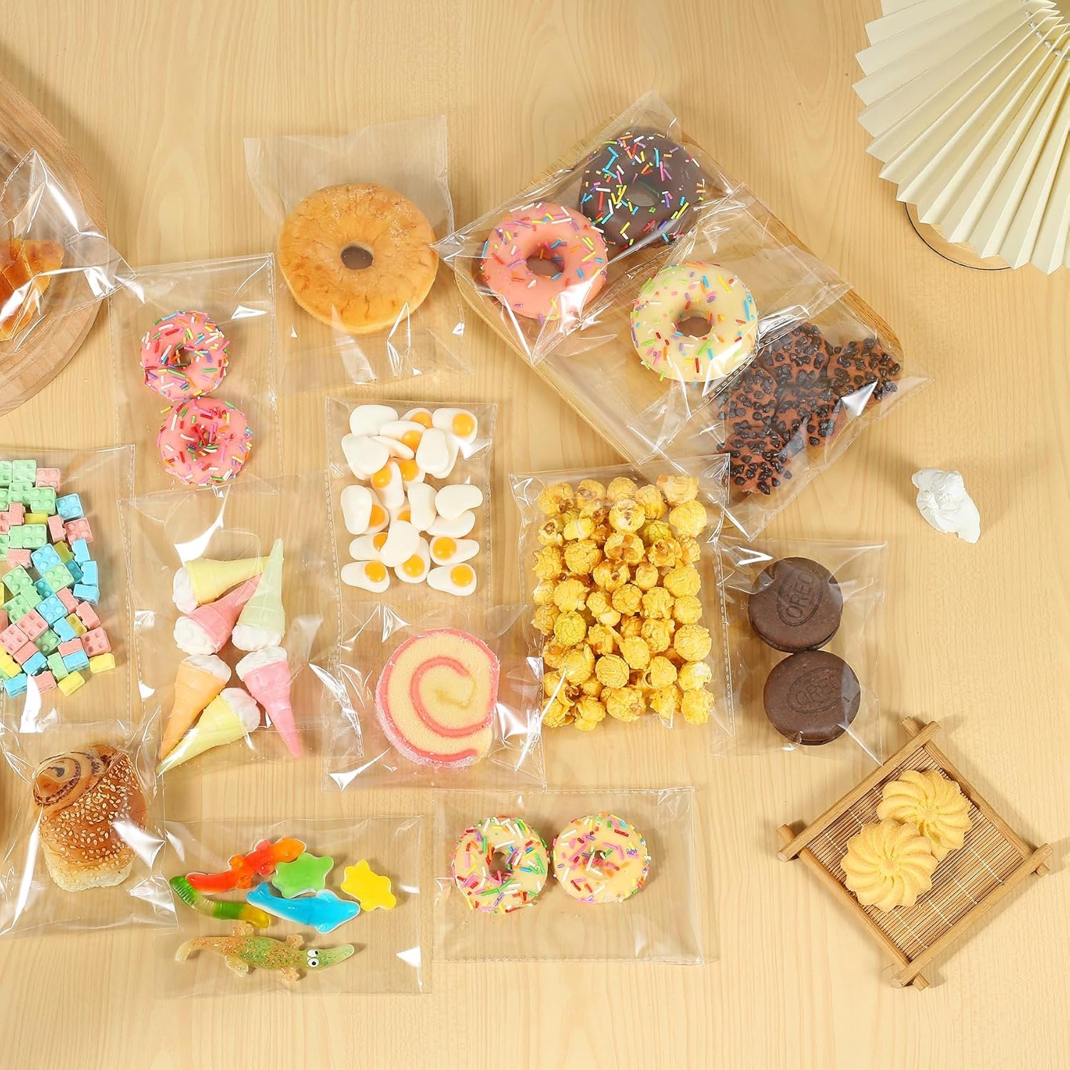 Großhandel 400 Stück dicker 3,2 Mil klare selbstklebende Cellophanbeutel 4x6 Zoll für Verpackung von Keksen, OEM Resealable Beutel für Geschenke und Partyartikel, Lieferant von Süßigkeiten