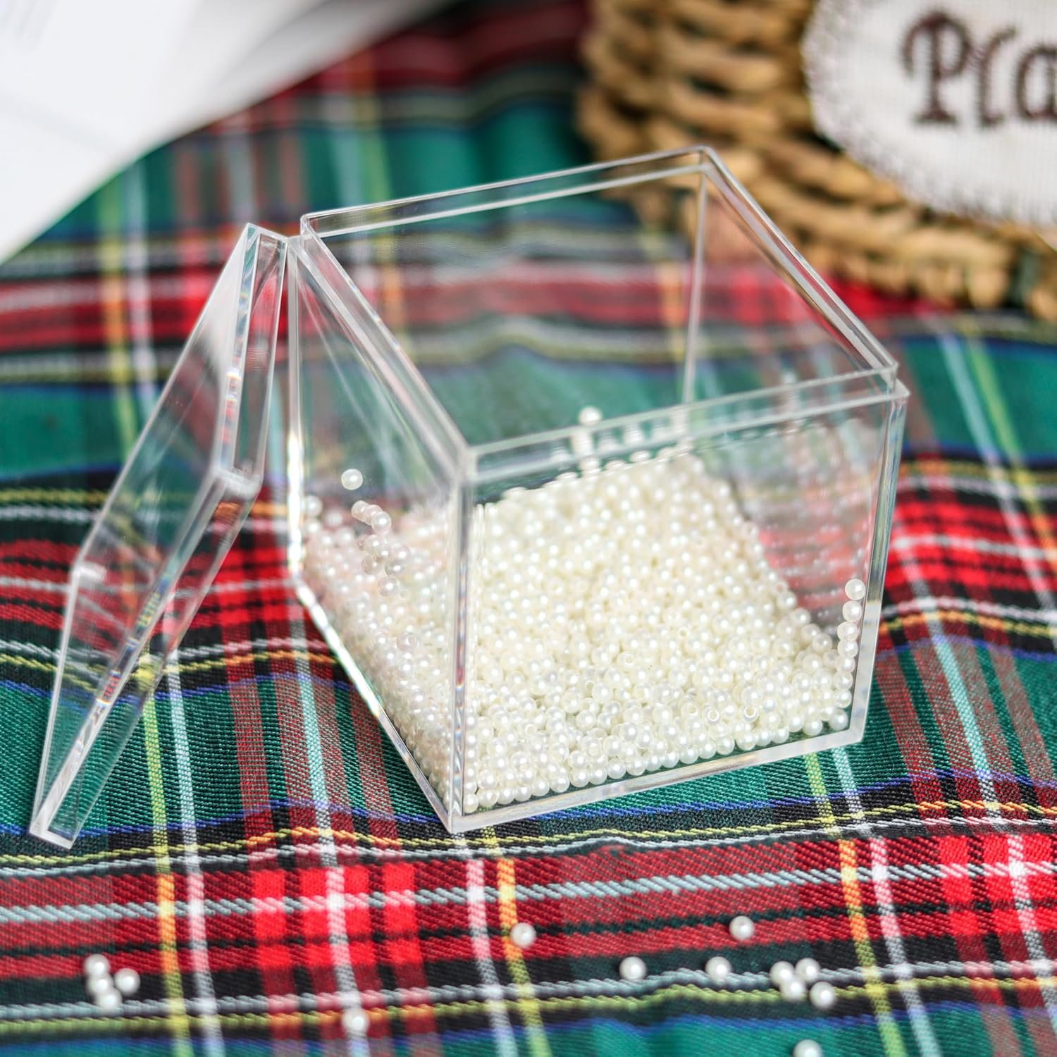 Großhandel 30er Pack transparente Acryl-Aufbewahrungsboxen mit Deckeln, 2,2” Würfel-Organizer für Schmuck, Süßigkeiten und Bastelarbeiten, zuverlässiger Hersteller für individuelle Lösungen.