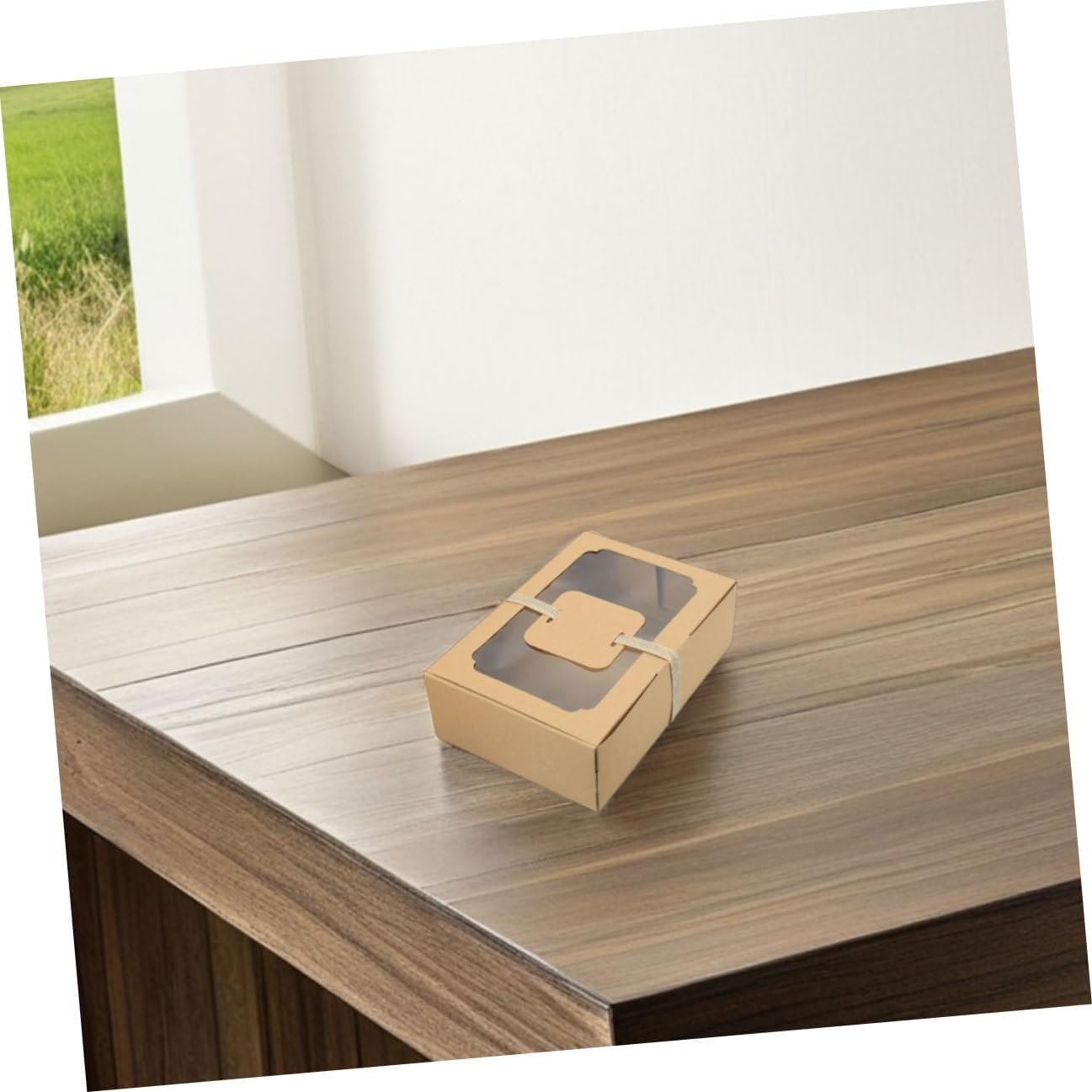 Großhandel Kraftpapier Keksboxen mit PVC-Fenster, 12 Stück für Geburtsfeiern, Cupcake- und Gebäckverpackung, individuelle Logo-Optionen, Hersteller im Bereich Bäckerei, Großmenge Lieferung mit 12 Karten und 2 Rollen Schnur.