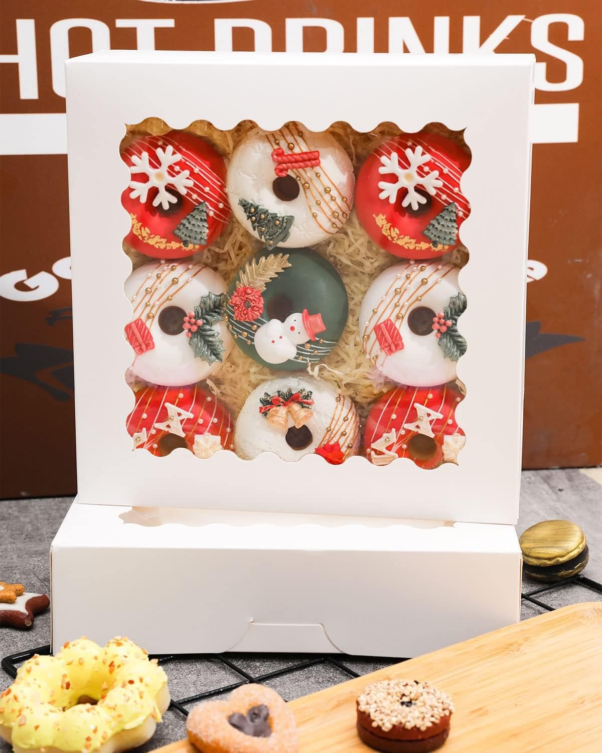 Großhandel 10x10x2.5 Zoll weiße Tortenboxen mit Fenster, 12er Pack für Cookies und Donuts, individuell mit Logo, vom Hersteller, ideal für Bulk-Bestellungen.