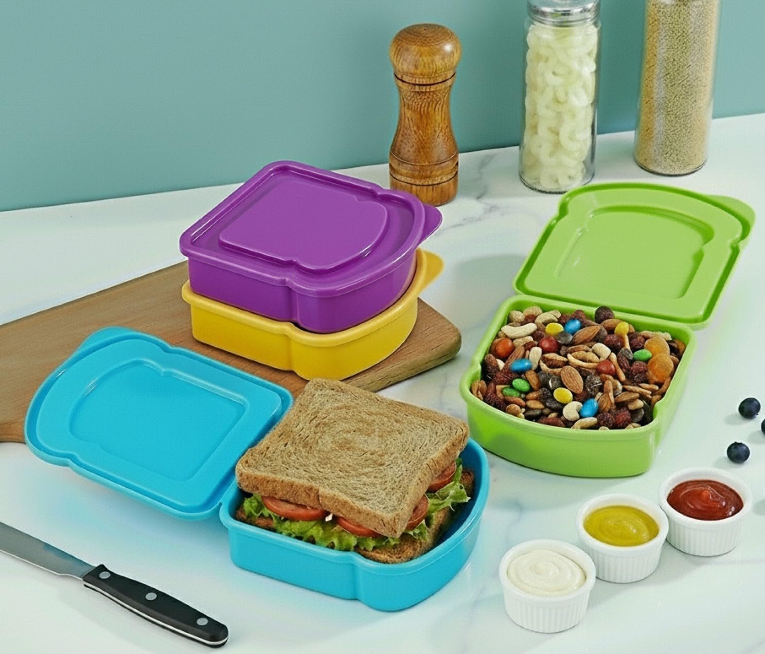 Großhandel Sandwichbehälter in lila, himmelblau, grün und gelb, individuelles Logo, Hersteller für Bulk-Bestellungen.