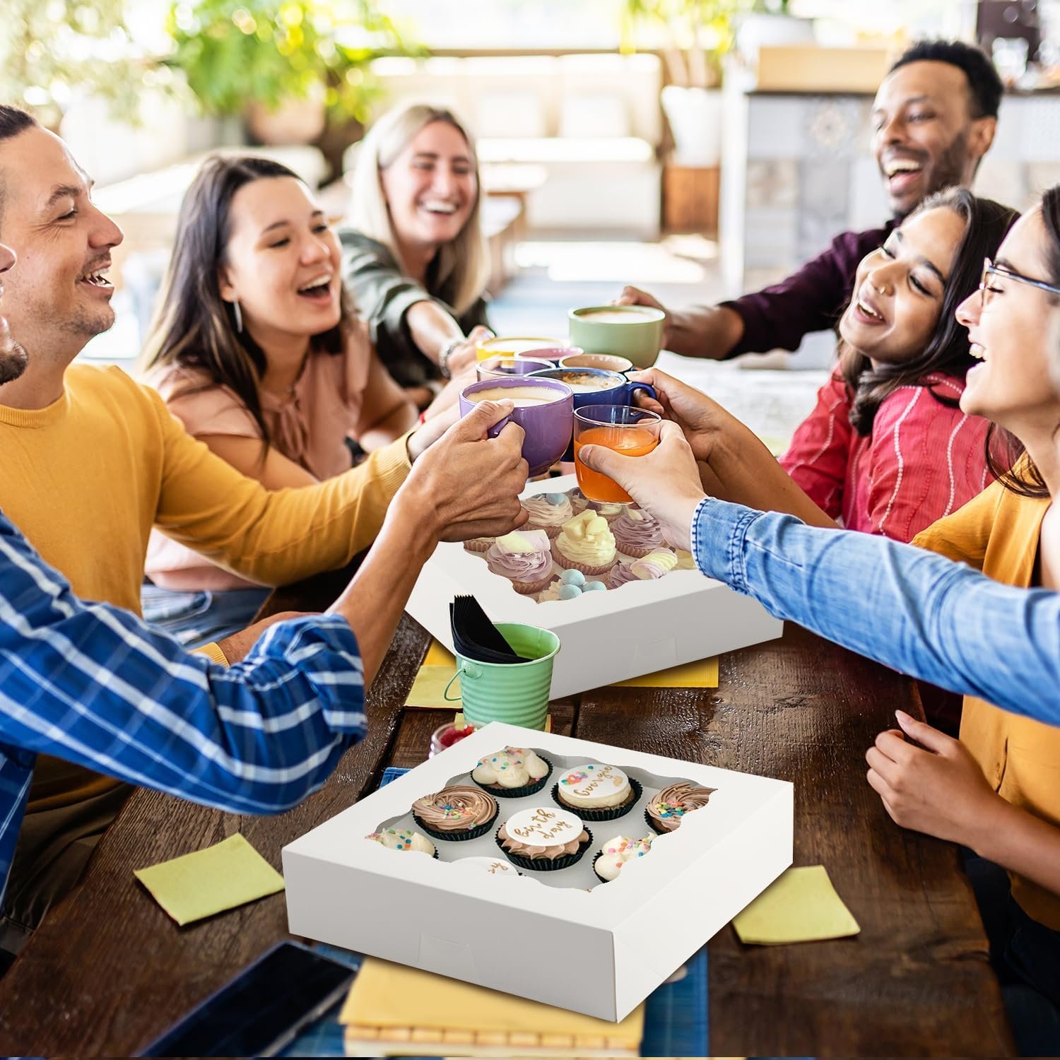 Großhandel 24 Stück Auto-Popup Kuchenboxen 10x10x2,5 Zoll für Cookies, mit individuellem Logo, Schokoladenüberzogene Erdbeeren, Torten, Donuts, Muffins von Ihrem Hersteller.