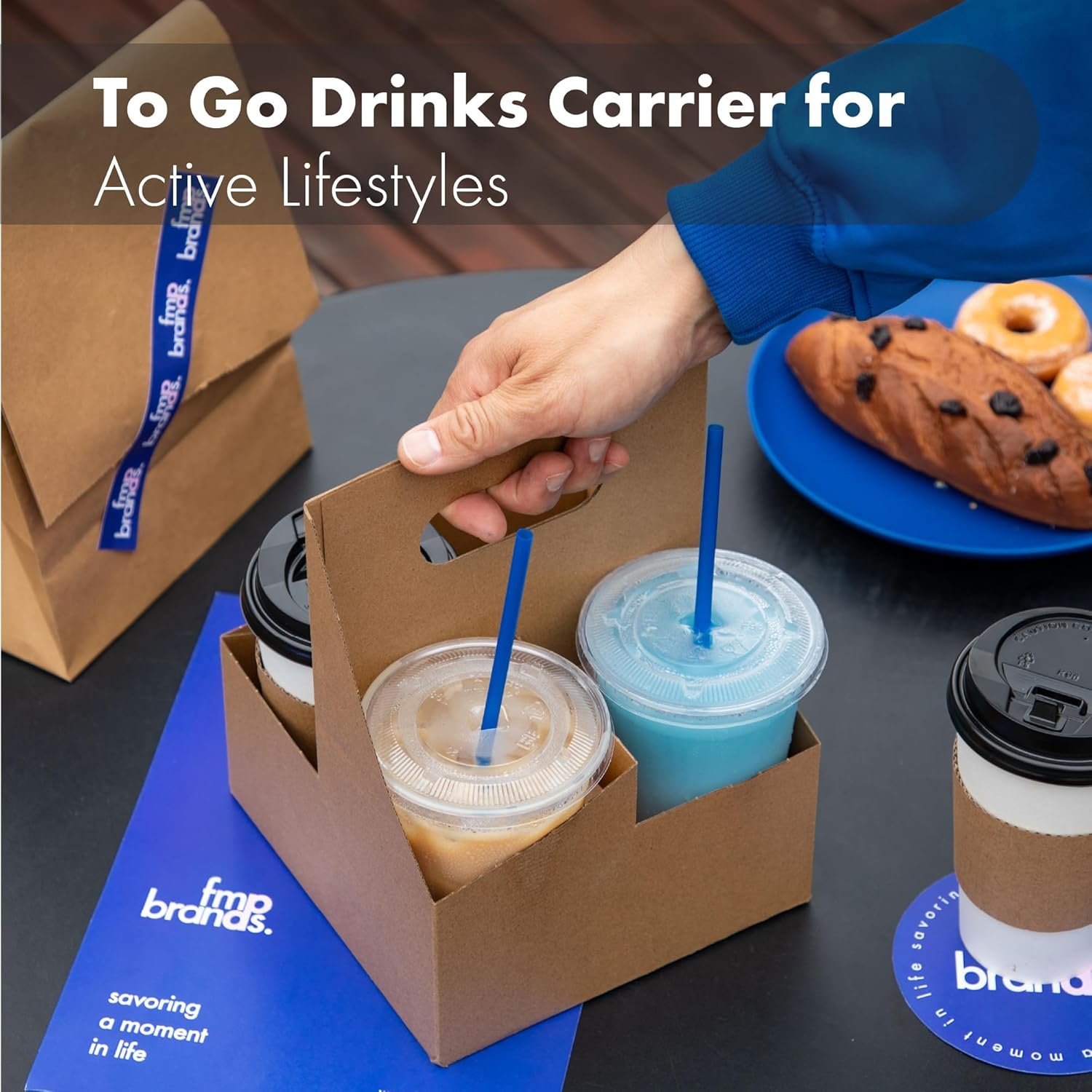 Großhandel 25er Pack wegwerfbarer Getränketräger mit Griff für 12-30 oz Kaffeebecher, Cup Carrier für kalte und heiße Getränke, individuell gestaltbar durch Eigenmarke und OEM.