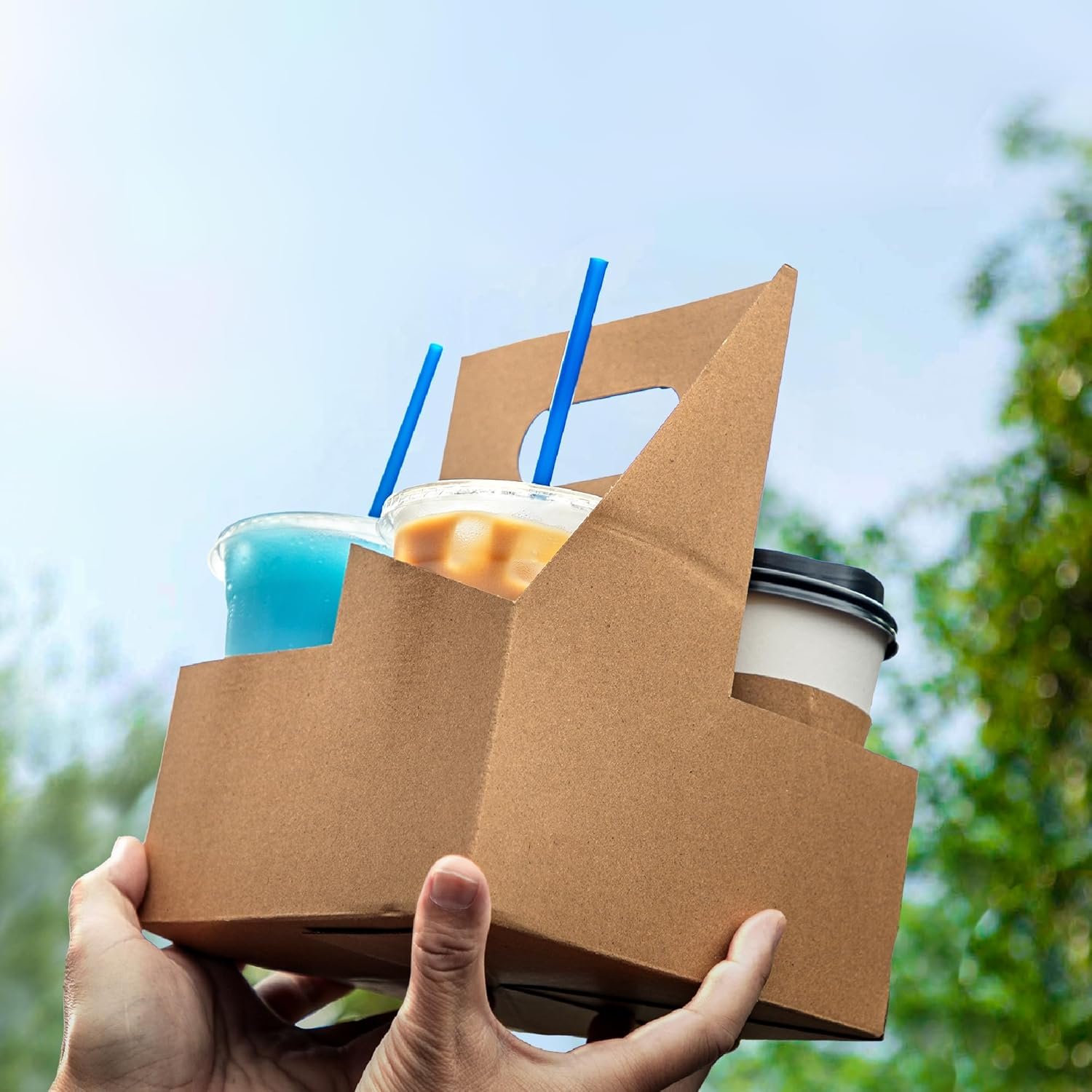 Großhandel 25er Pack wegwerfbarer Getränketräger mit Griff für 12-30 oz Kaffeebecher, Cup Carrier für kalte und heiße Getränke, individuell gestaltbar durch Eigenmarke und OEM.