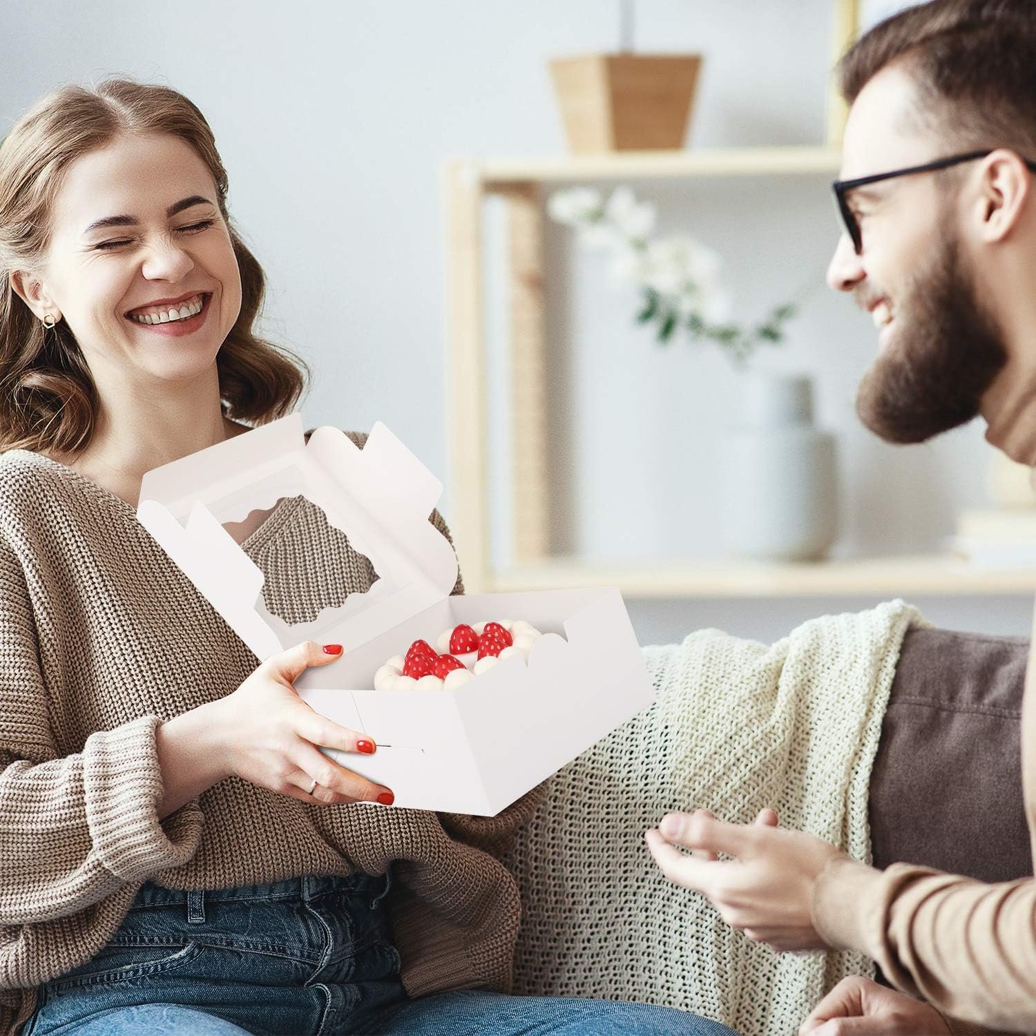 Großhandel 30 Stück weiße Keksboxen mit Fenster, 6x6x3 Zoll, individuell bedruckbare Bäckereiboxen für Kekse, Pastries, Erdbeeren, kleine Torten, Macarons, vom Hersteller in Bulk erhältlich