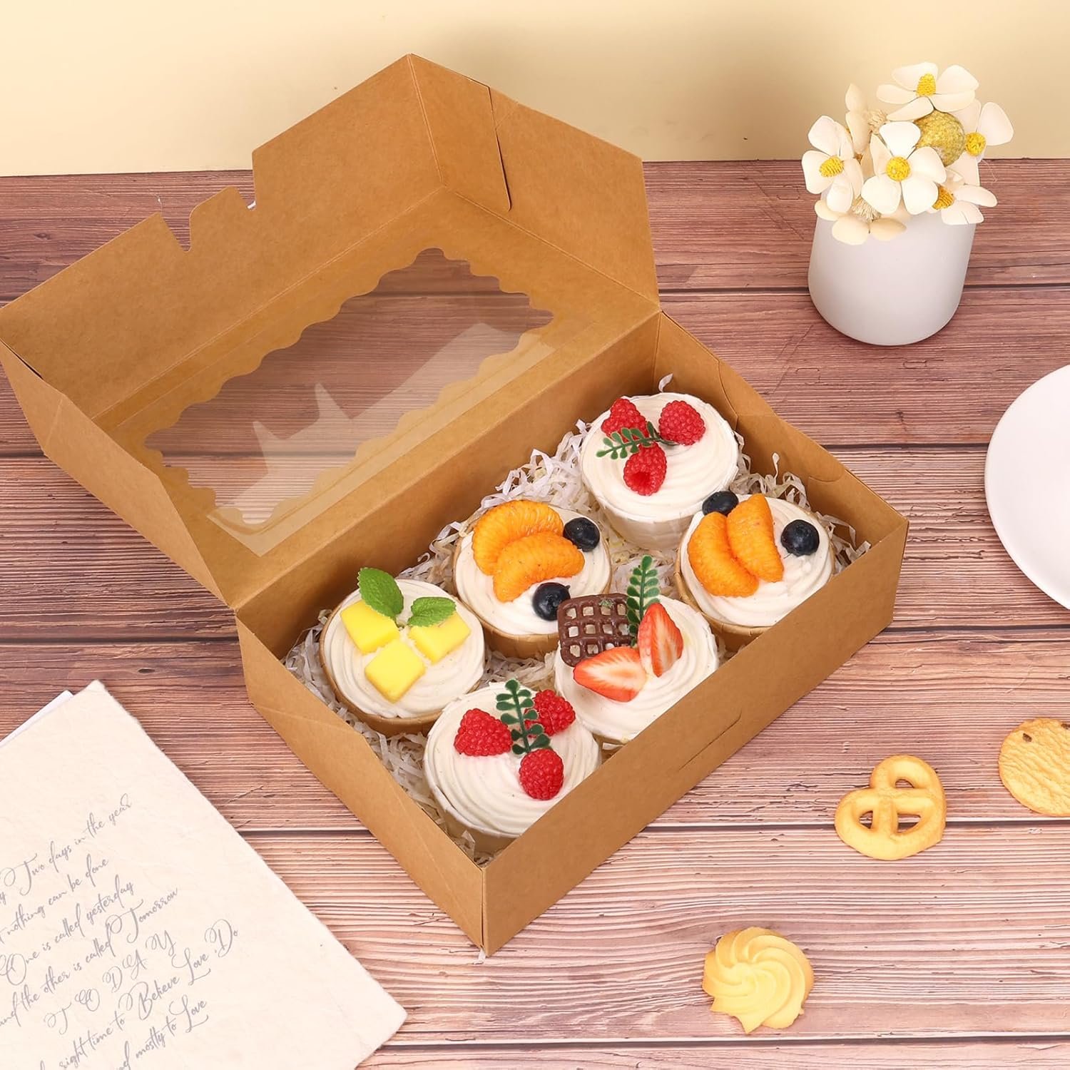 Großhandel 28 Stück Keksboxen mit Fenster, 9x6x3 Zoll braune Bäckereiboxen für Pralinen, Muffins, Donuts, Individuelles Logo für Ihre Eigenmarke, ideal für Bulk-Bestellungen.