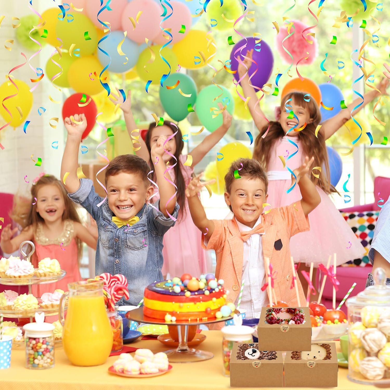 Großhandel 15 Stück braune Bakery Boxen 6x6x3in mit Fenster für Desserts, Donuts, kleine Kuchen und Gebäck, Individuelles Logo, OEM verfügbar.