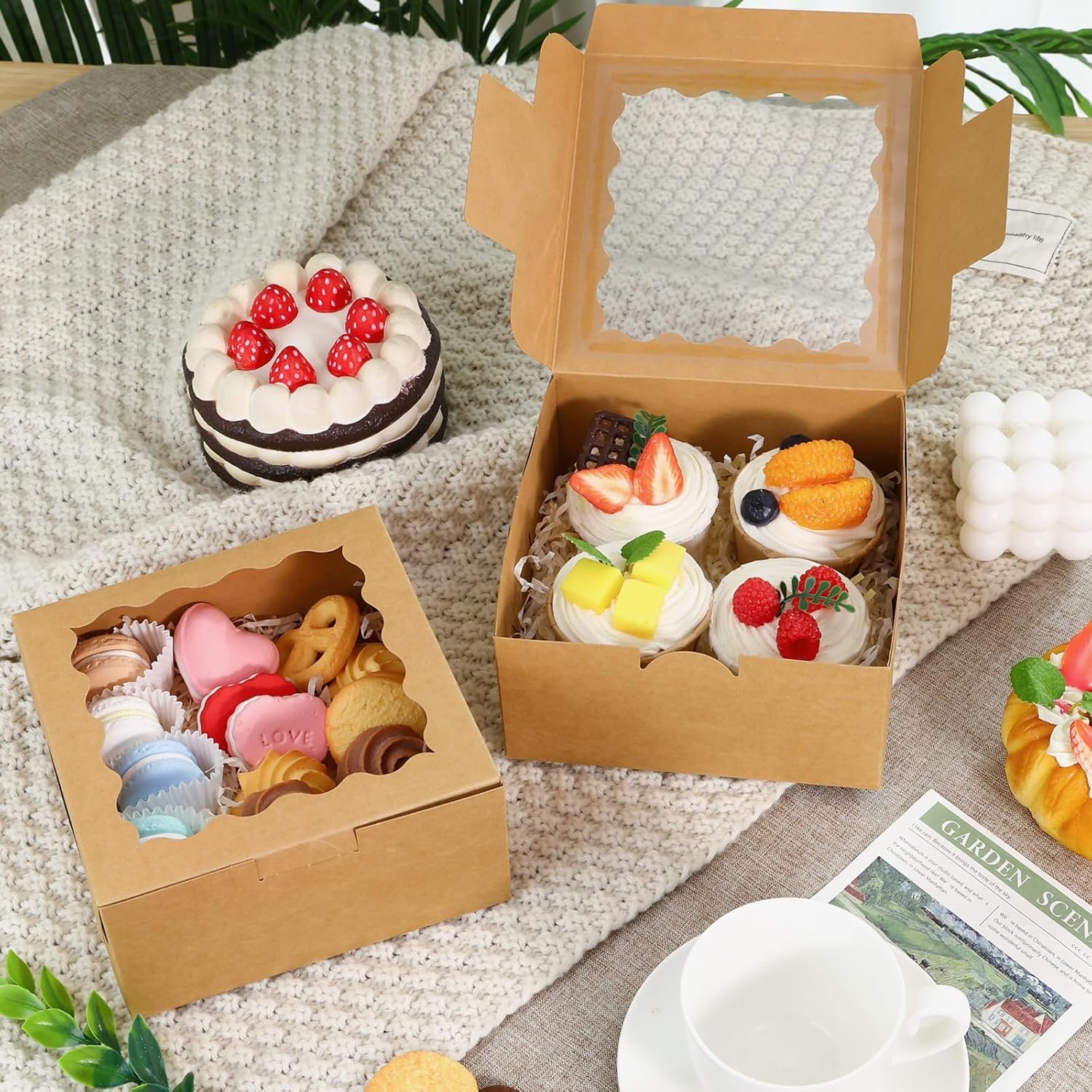 Großhandel 15 Stück braune Bakery Boxen 6x6x3in mit Fenster für Desserts, Donuts, kleine Kuchen und Gebäck, Individuelles Logo, OEM verfügbar.