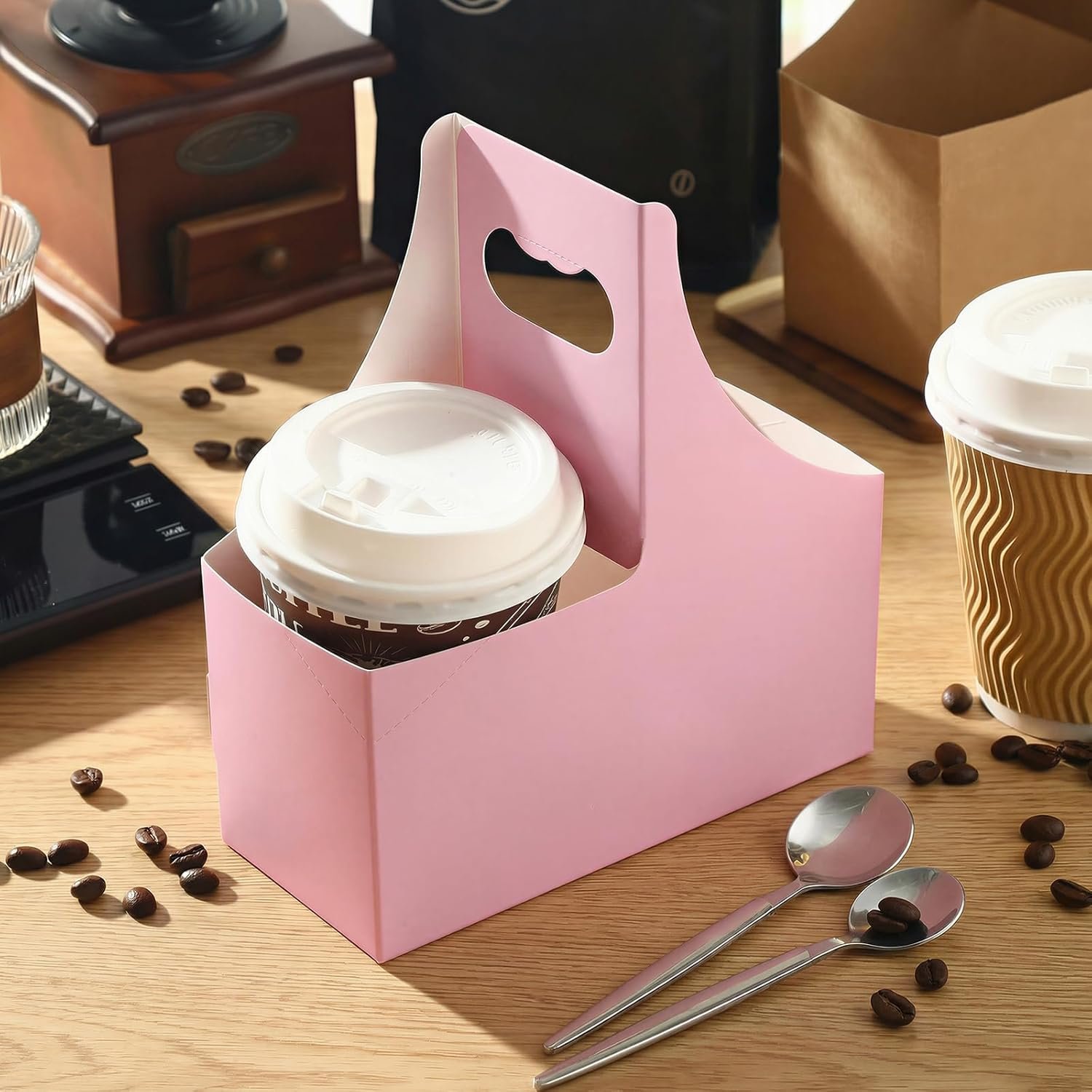 Großhandel 60 Stück 2 Tassen Getränketräger mit Griffen, Papiertüten mit individueller Logo-Anpassung, 7,87 x 3,07 x 6,77 Zoll Papier-Träger für Takeaway, Hersteller für Café und Restaurant Lebensmittel-Lieferung. Großhandel 60 Stück 2 Tassen Getränketräger mit Griffen, Papiertüten mit individueller Logo-Anpassung, 7,87 x 3,07 x 6,77 Zoll Papier-Träger für Takeaway, Hersteller für Café und Restaurant Lebensmittel-Lieferung.