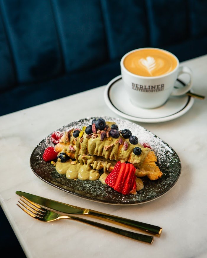 Die besten Geheimtipps von Enzo's Café Berlin: Ein ehrlicher Testbericht aus Berlin