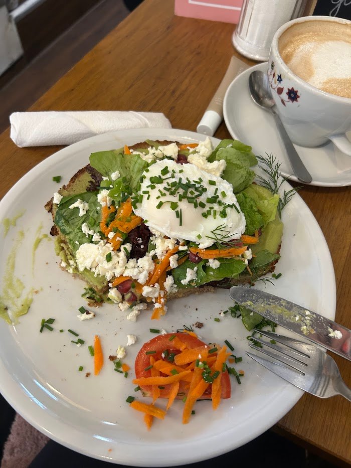 Lohnt sich roseli Café - Bar in Frankfurt am Main, Deutschland? Ehrliche Testbericht-Erfahrungen