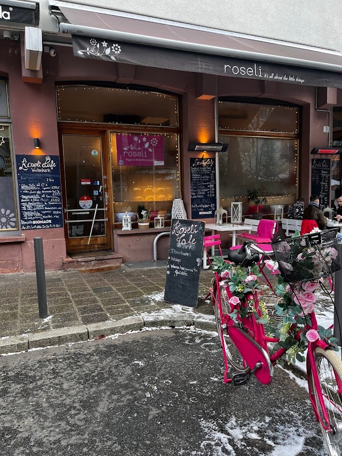 Lohnt sich roseli Café - Bar in Frankfurt am Main, Deutschland? Ehrliche Testbericht-Erfahrungen