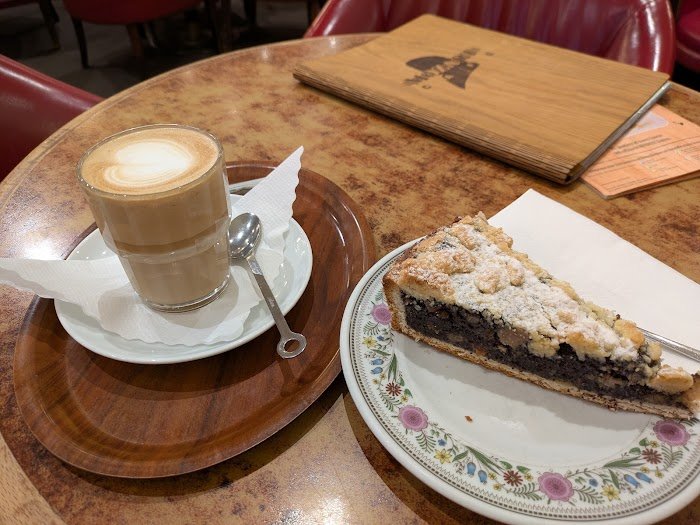 Mozart Café Frankfurt am Main im Test: Ehrliche Erfahrungen und Experten-Einblicke